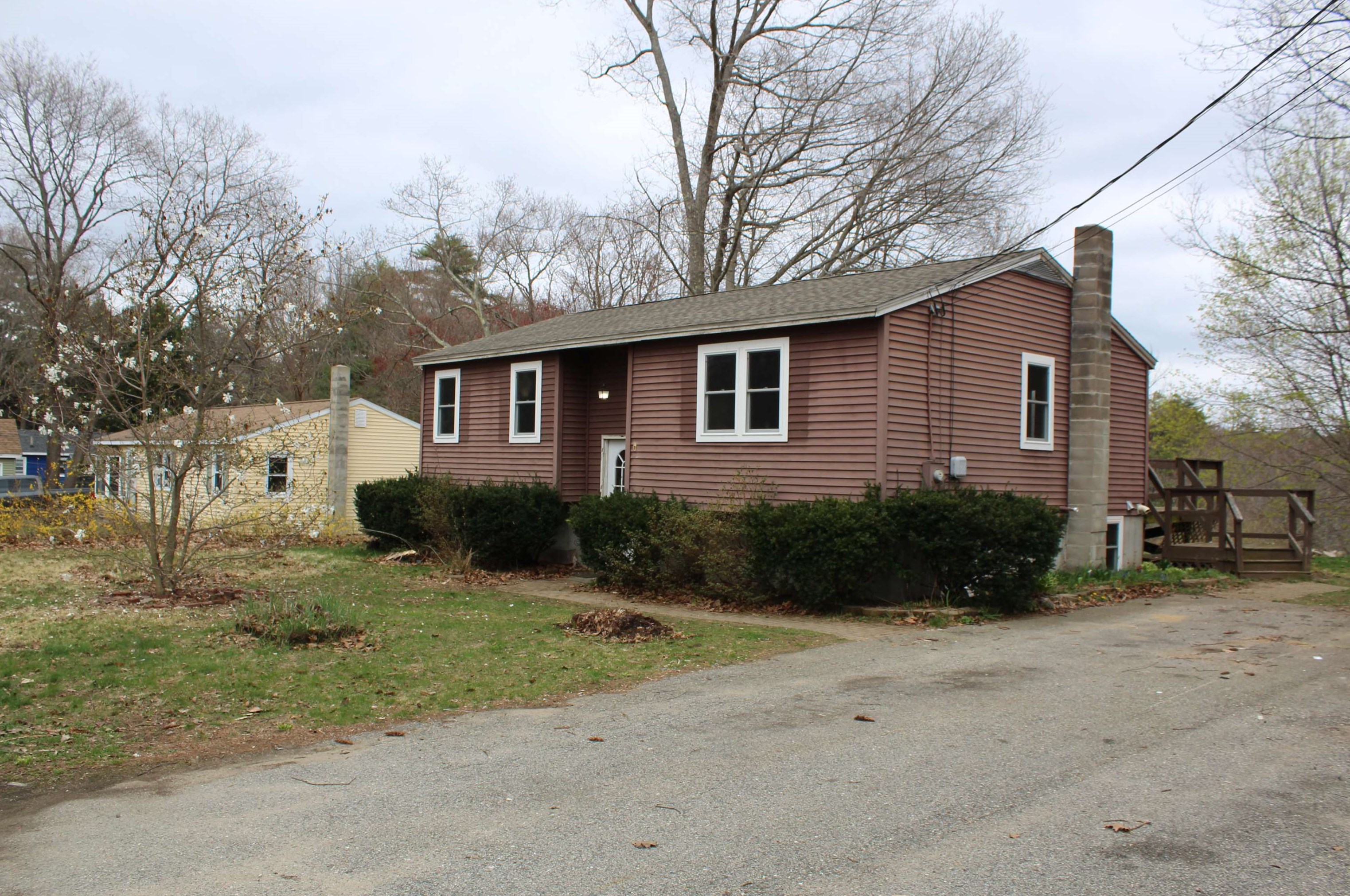 42 Forest Park Dr, Rochester, NH 03868
