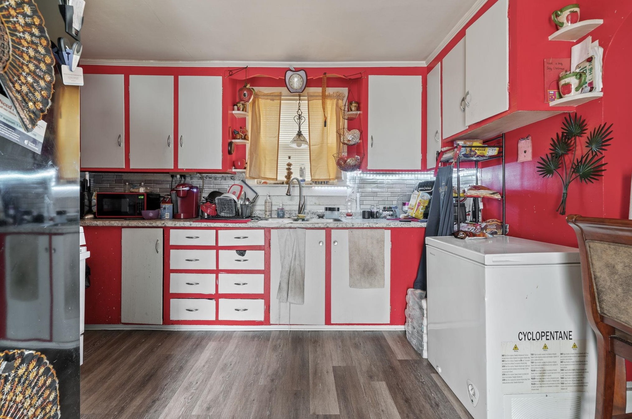 381 Merrimack St, Manchester NH 03103-4724 exterior