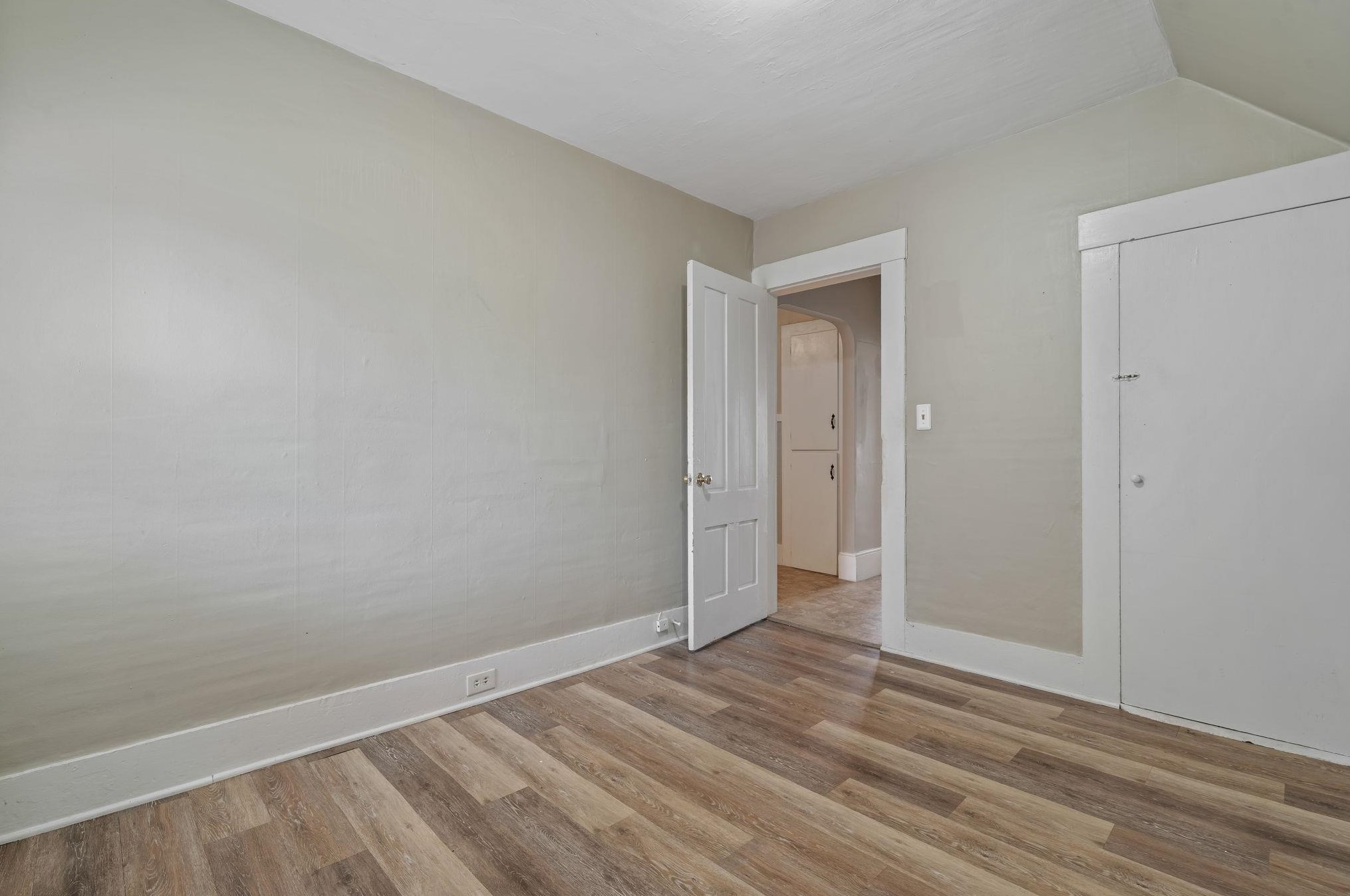 381 Merrimack St, Manchester NH 03103-4724 exterior