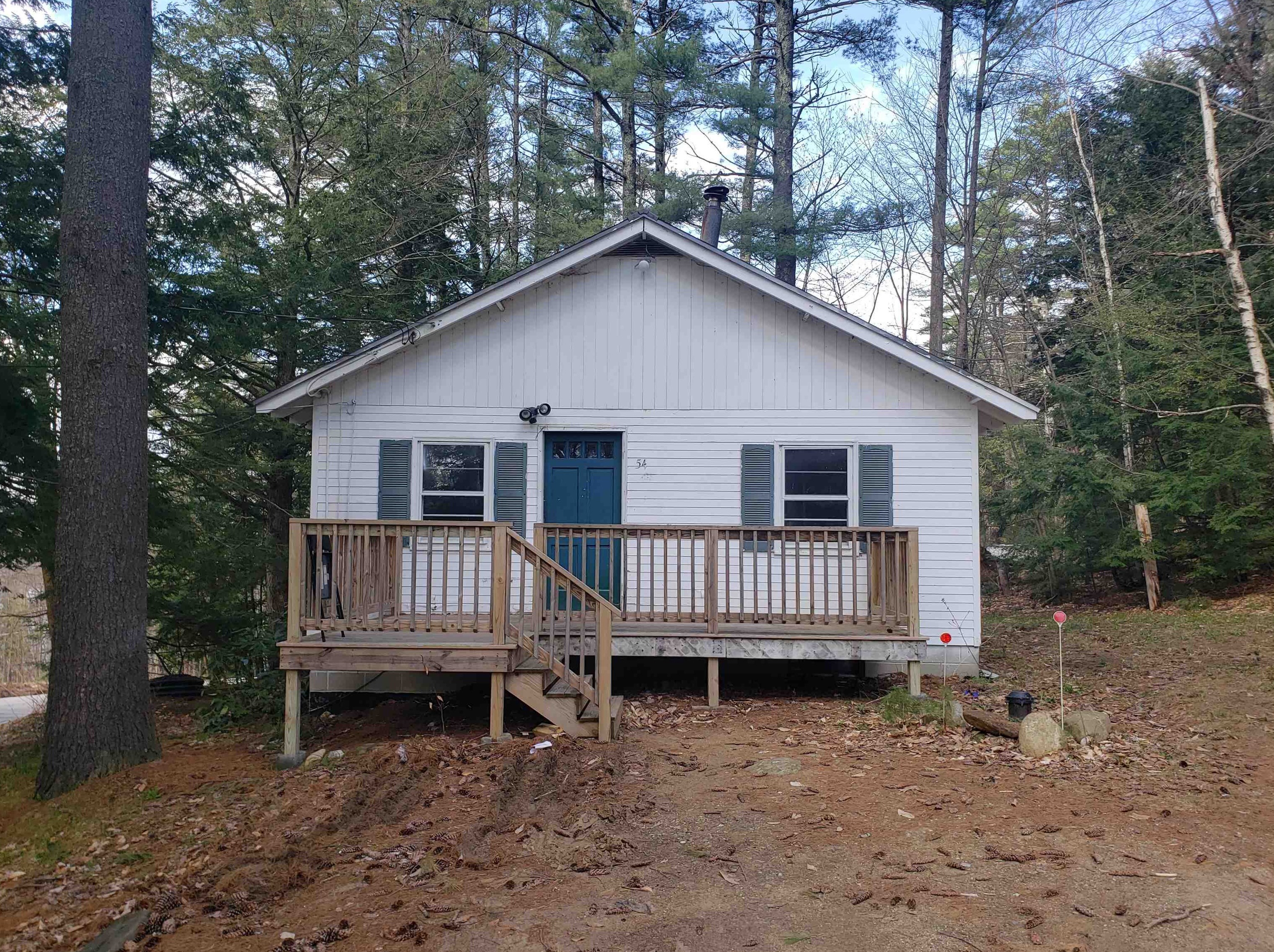54 Lakeshore Dr, Gilmanton, NH 03237-5009
