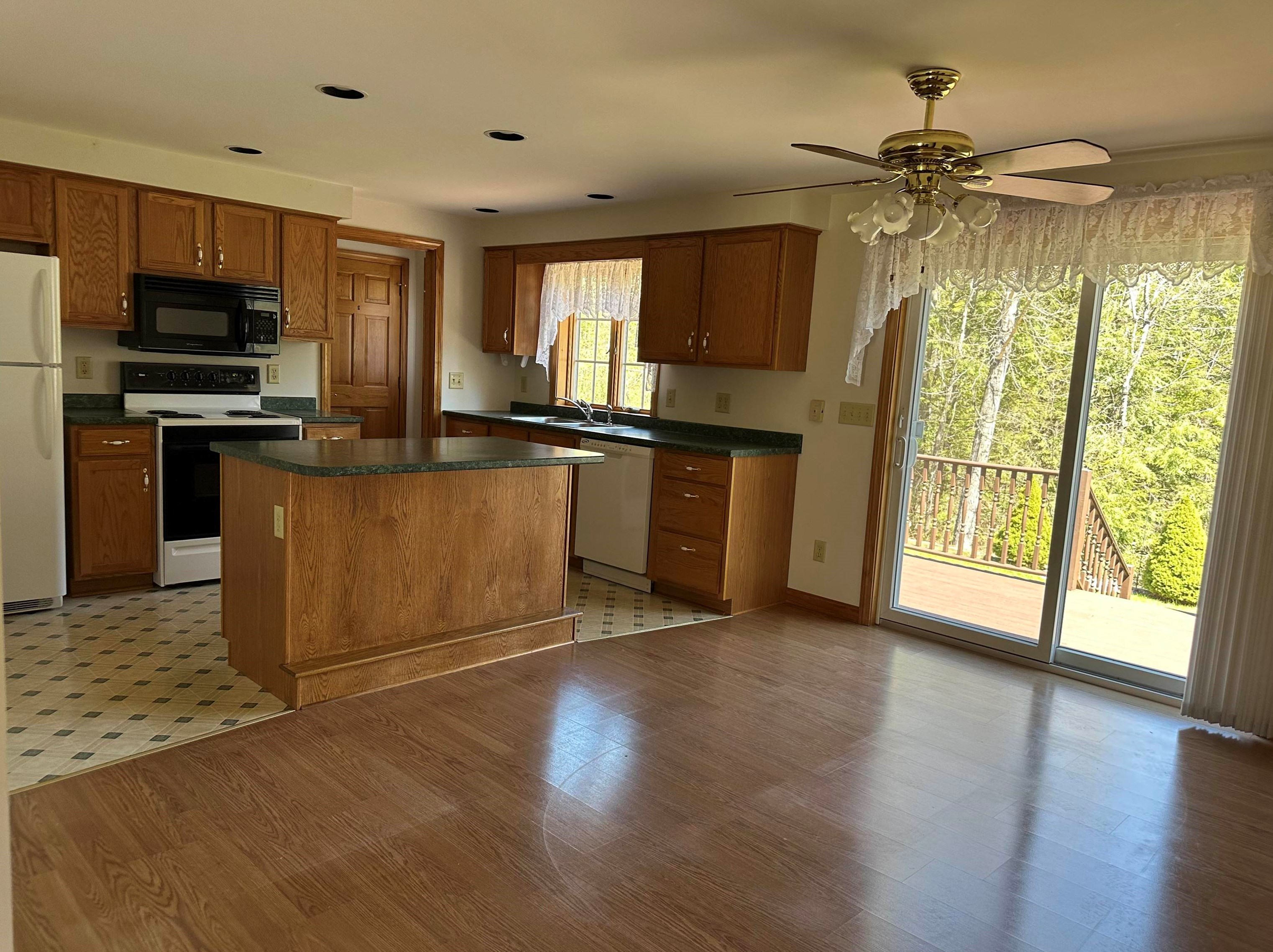 3 Gibson Rd, Hillsboro, NH 03244