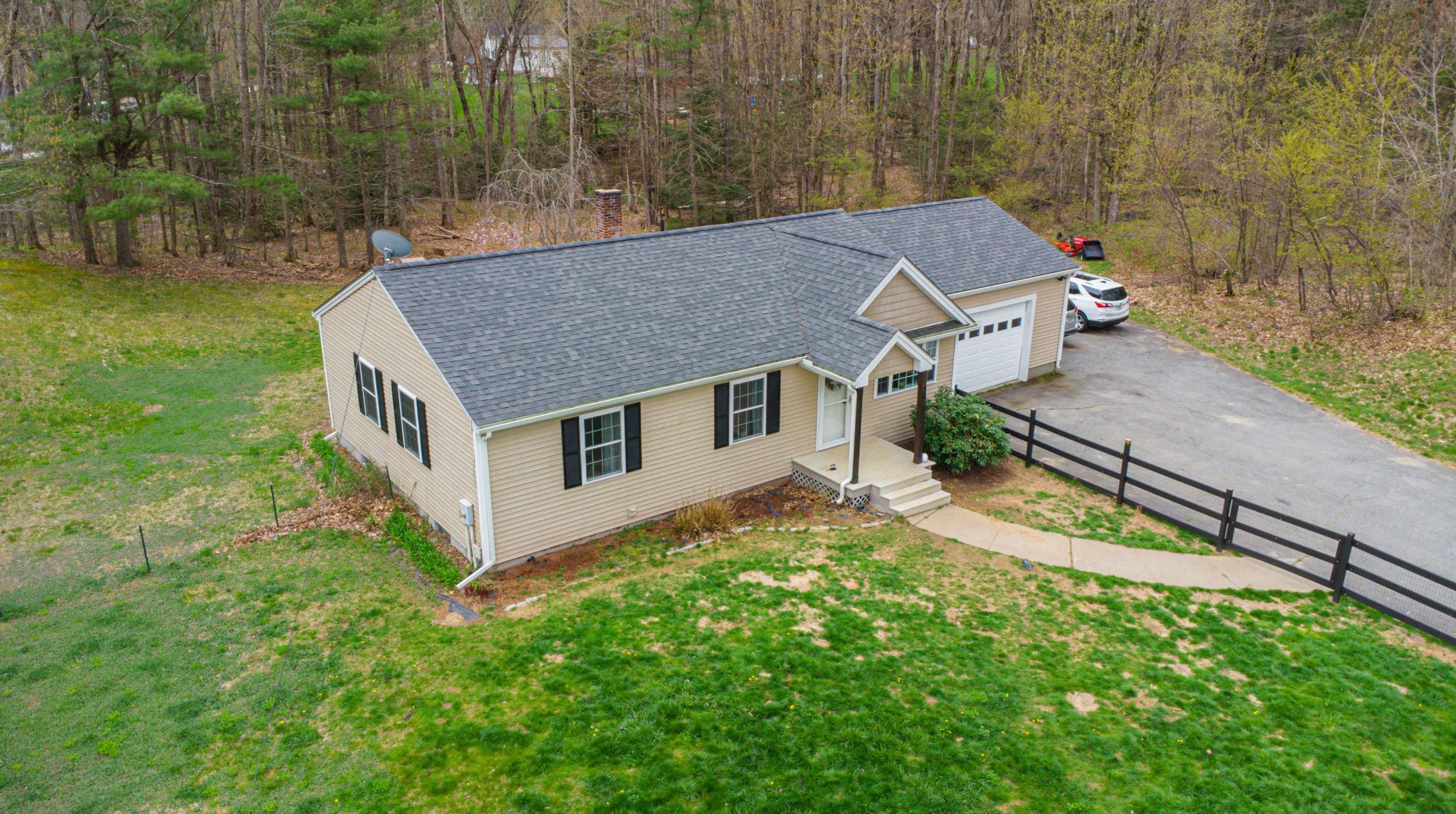 26 Hakala Dr, New Ipswich NH  03071-4013 exterior