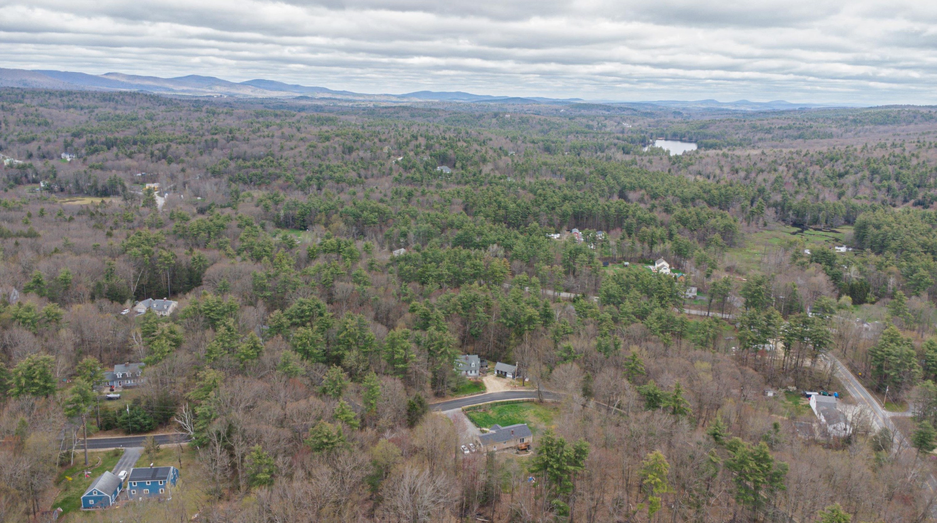 26 Hakala Dr, New Ipswich NH  03071-4013 exterior