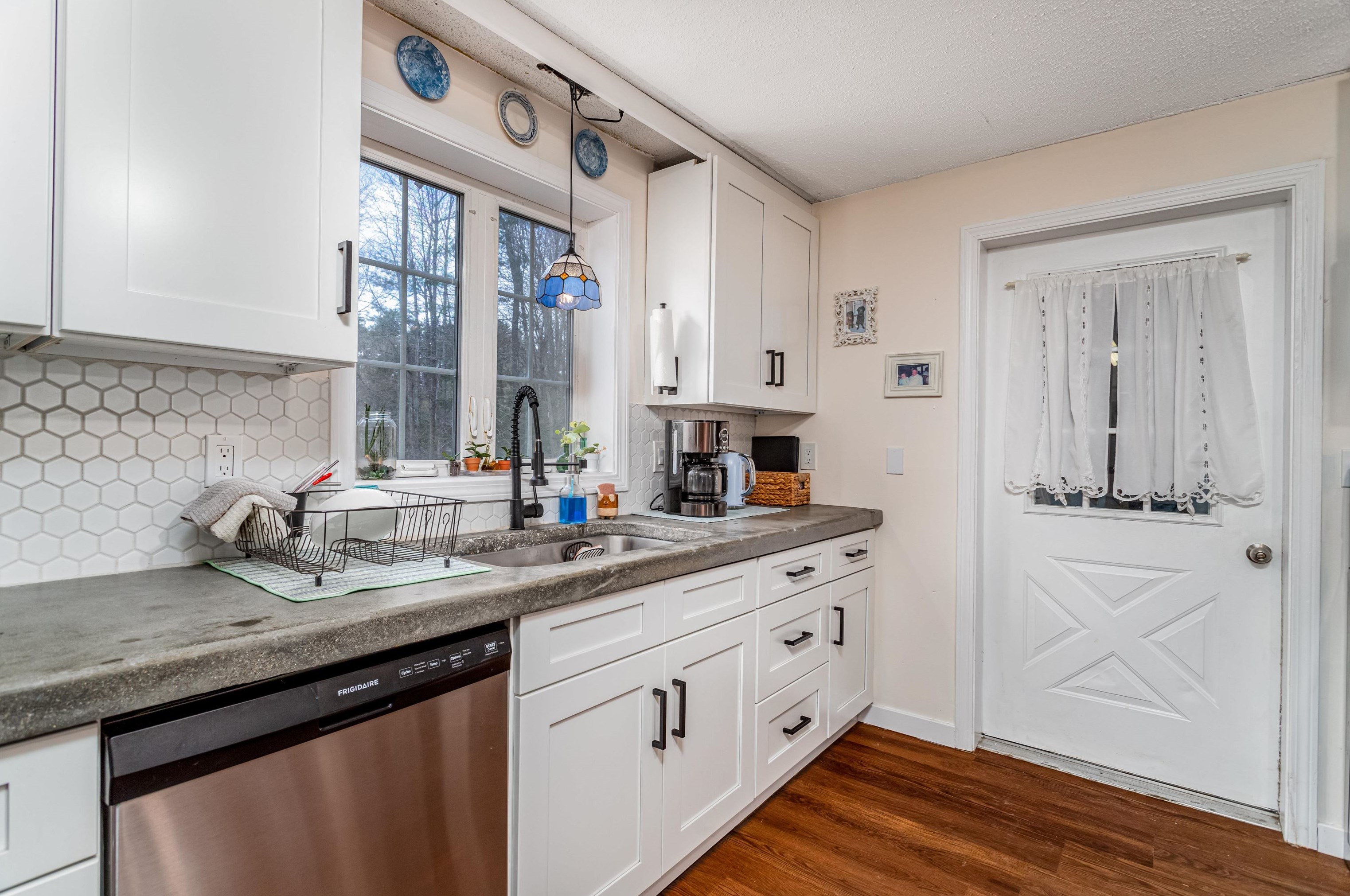 26 Hakala Dr, New Ipswich NH  03071-4013 exterior