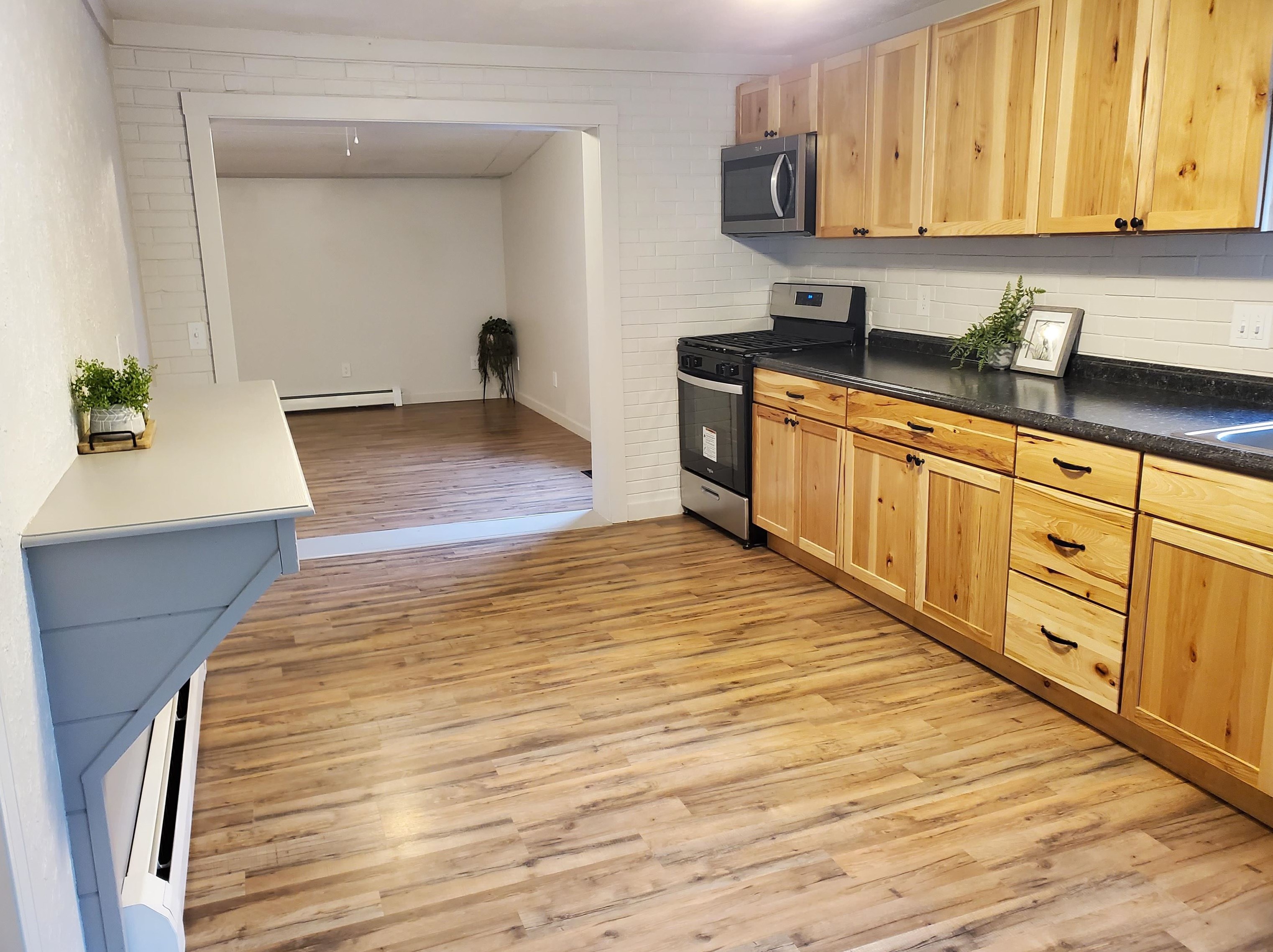 200 Ossipee Mtn Rd, Ctr Ossipee NH  03814-6704 exterior
