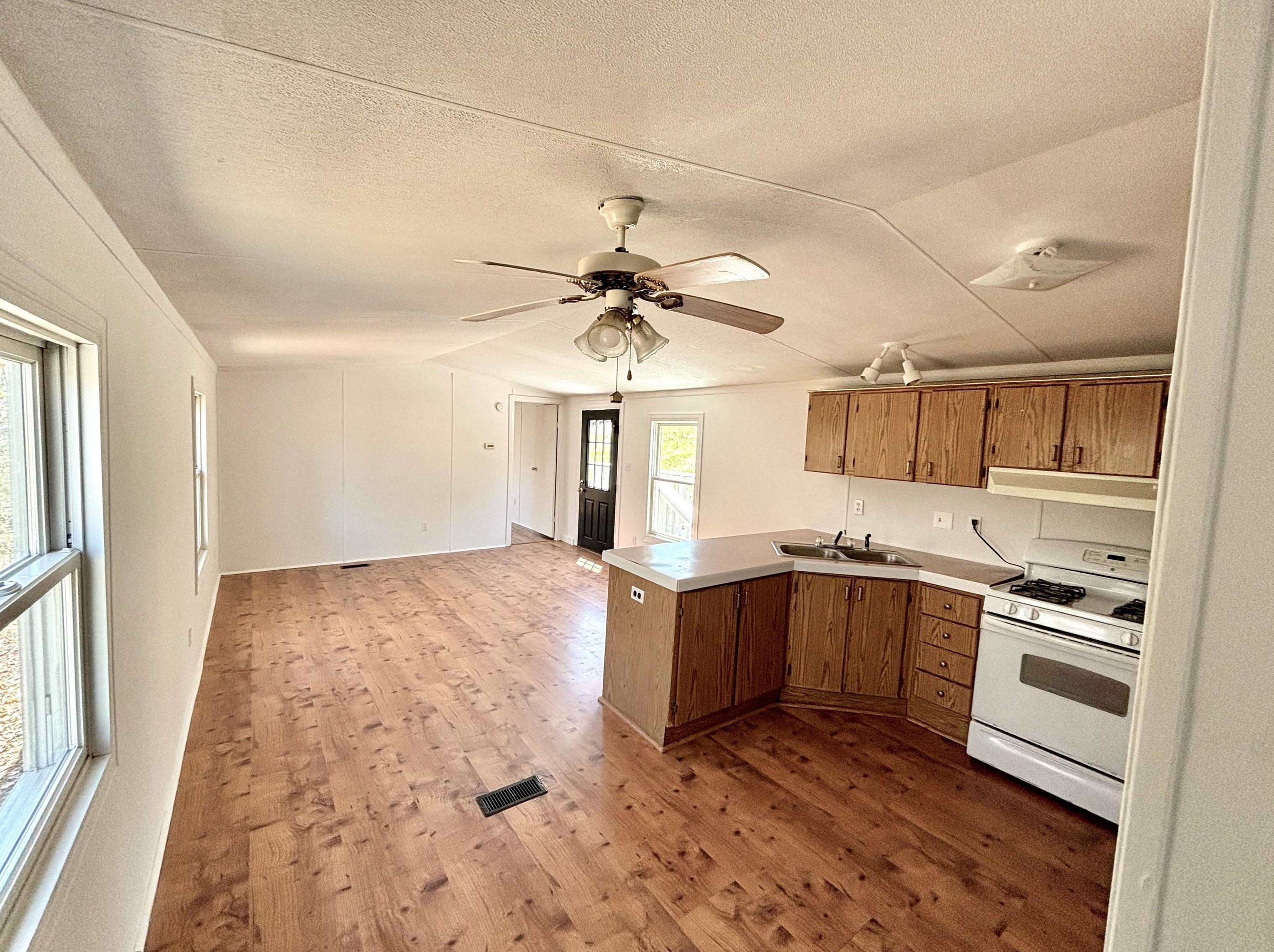 200 Ossipee Mtn Rd, Ctr Ossipee NH  03814-6704 exterior