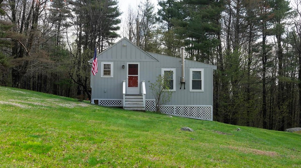 22 Dodge Hill Rd, Hillsboro, NH 03244