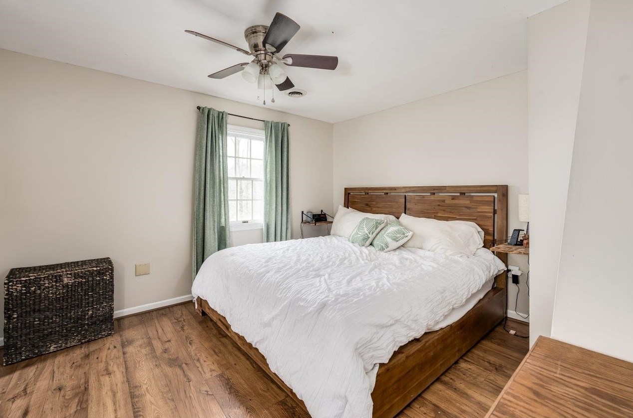 189 Nottingham Sq Rd, Epping NH  03042-1813 exterior