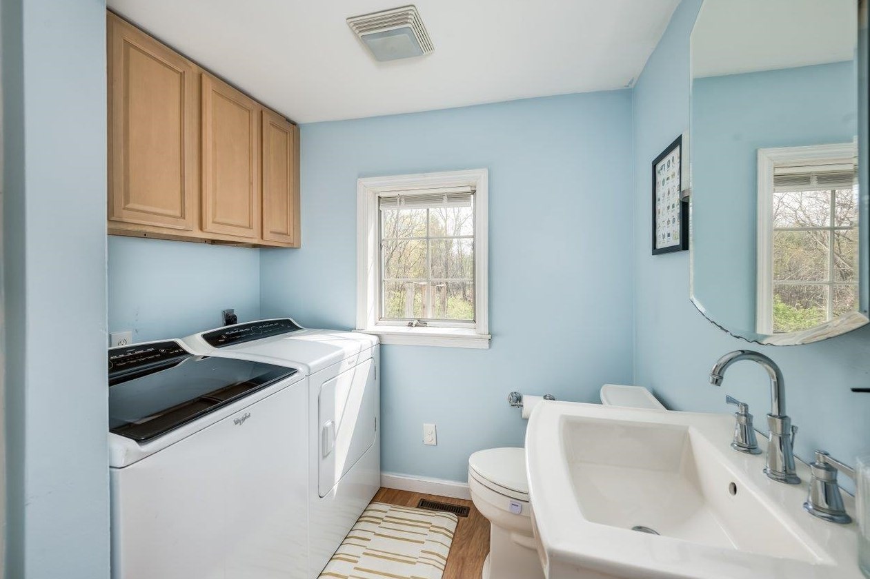 189 Nottingham Sq Rd, Epping NH  03042-1813 exterior