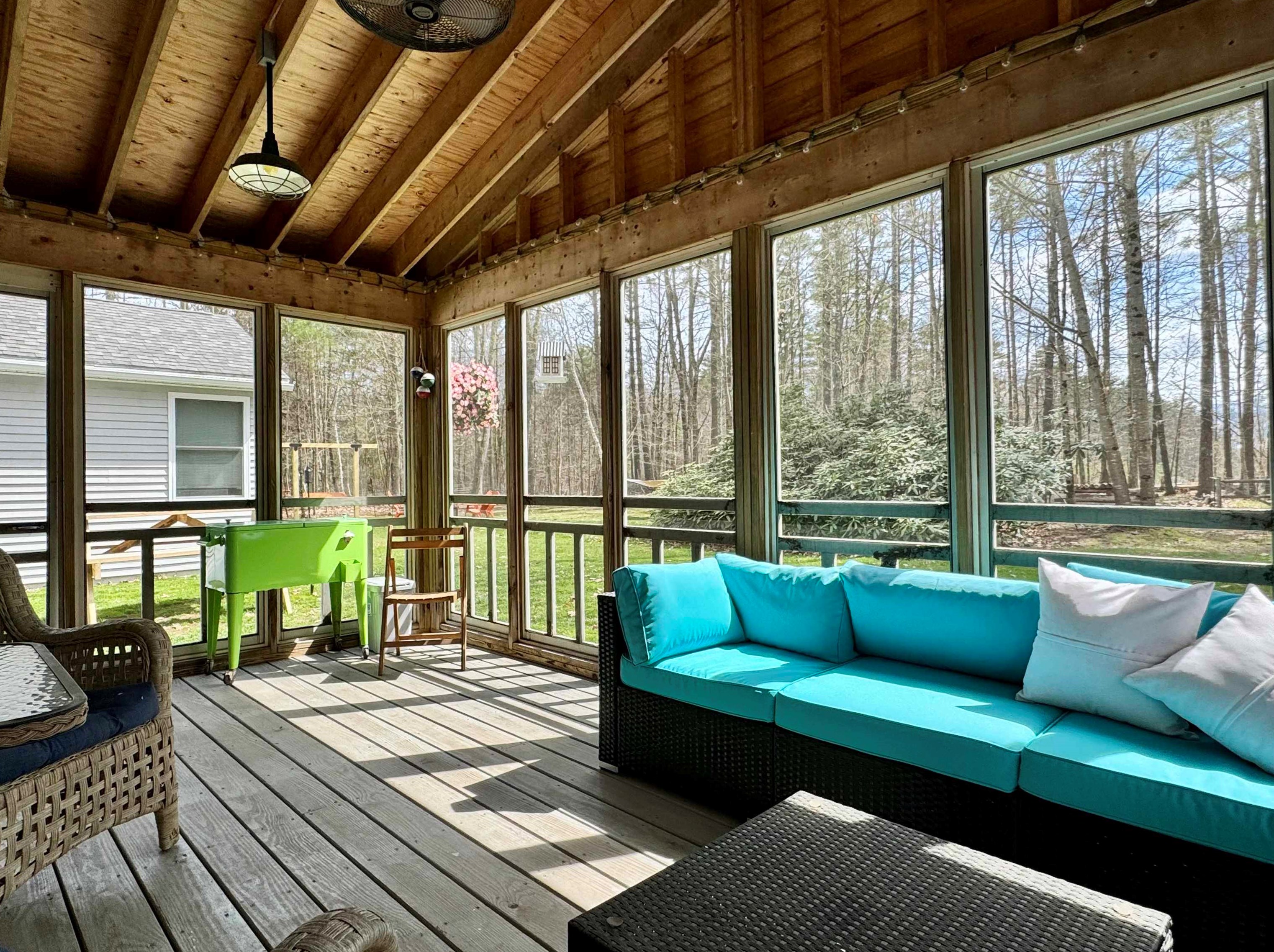 534 Franklin Pierce Hwy, Barrington NH  03825-7323 exterior