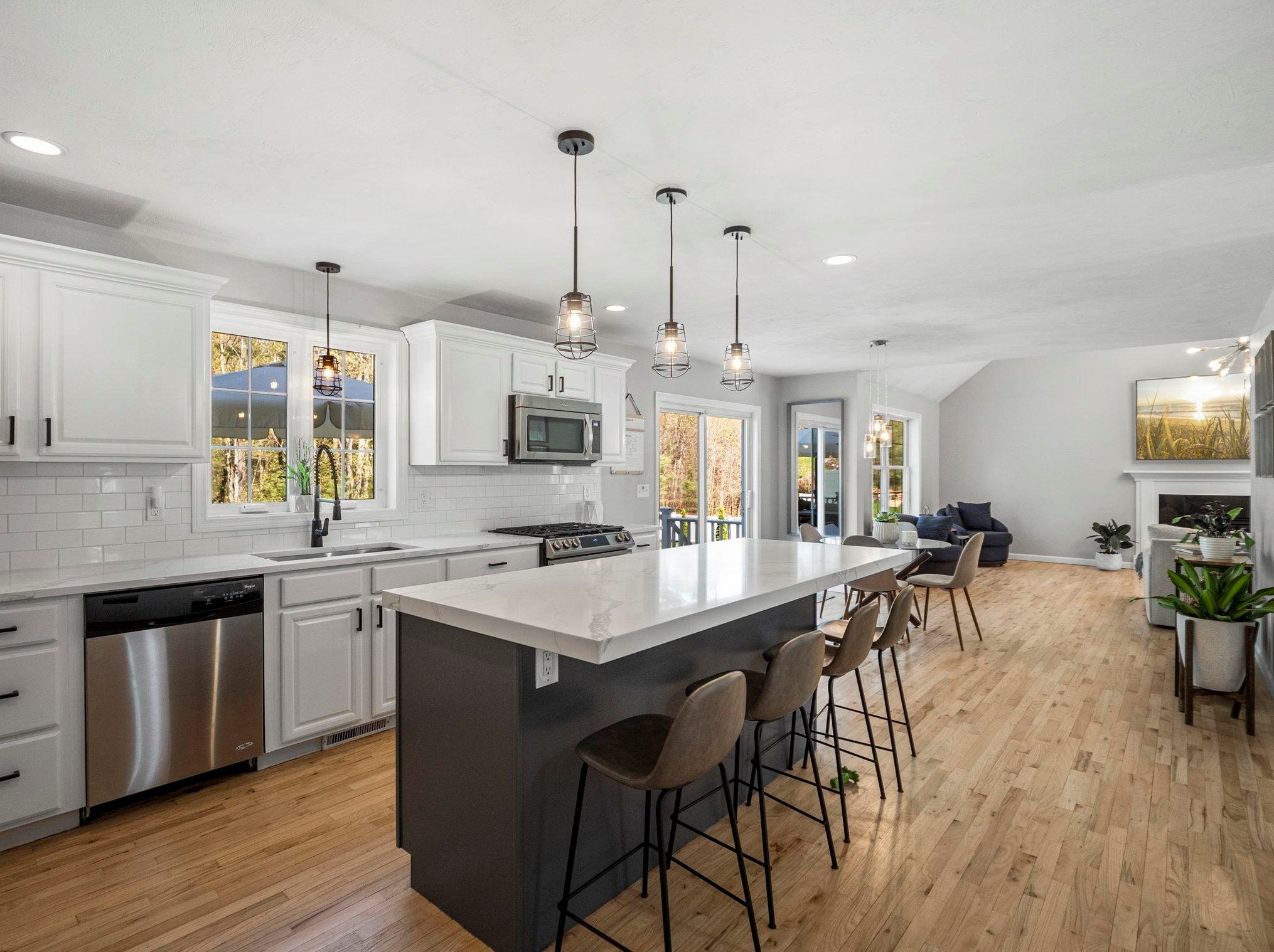 246 Main St, Salem, NH 03079-1777