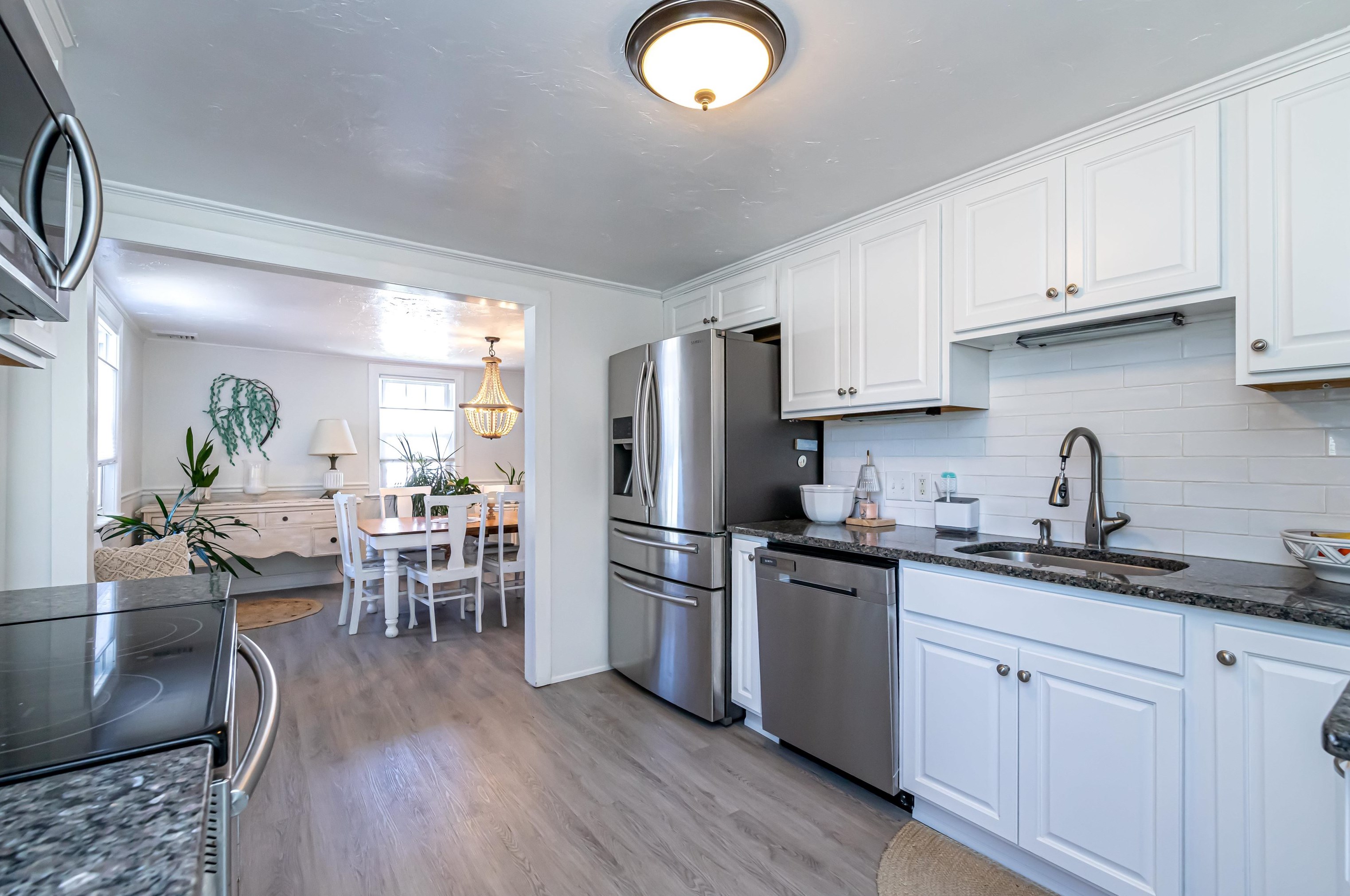 54 Circle Dr, Meredith NH  03253-6304 exterior