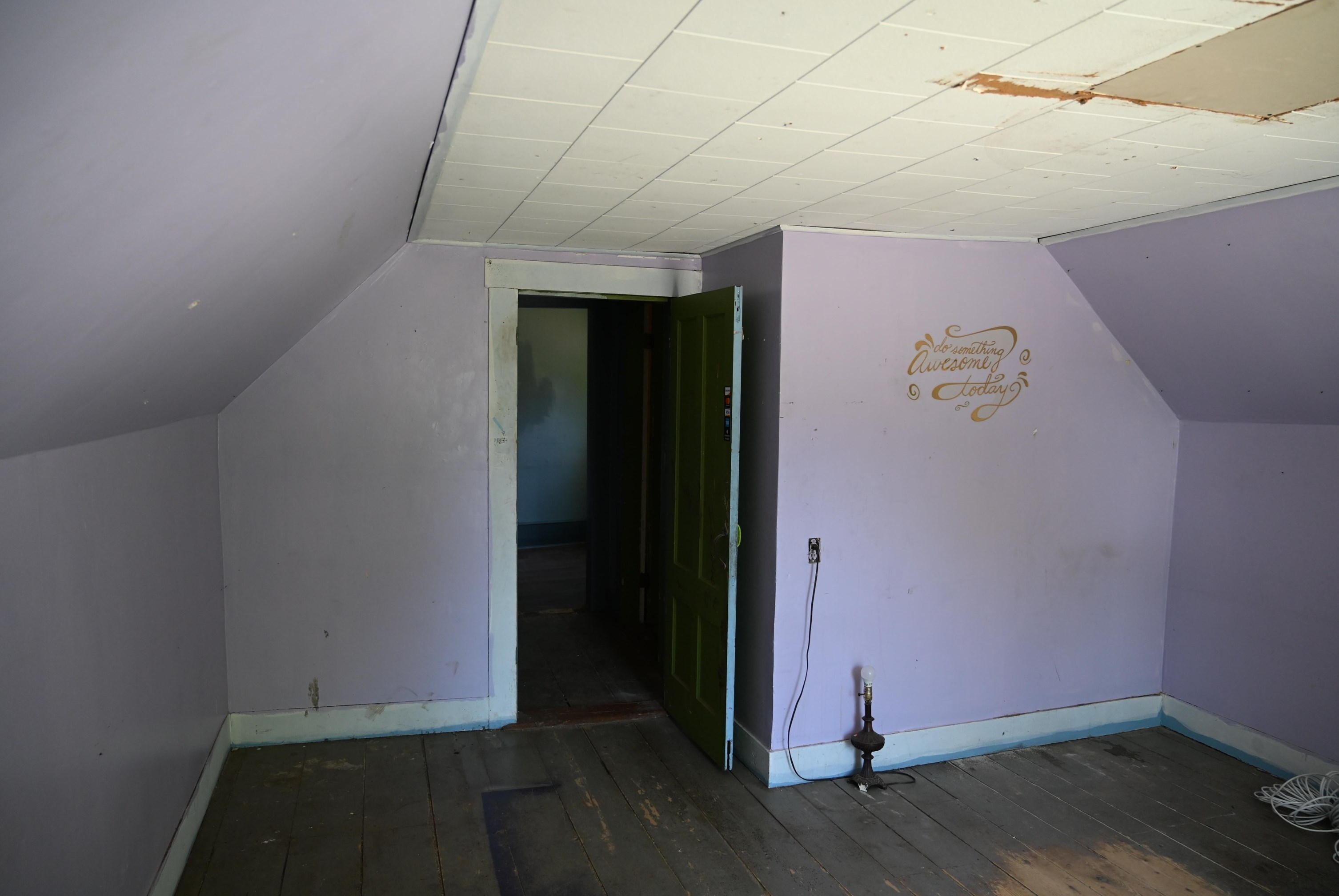 32 Berry Ave, Pittsfield NH 03263-3400 exterior