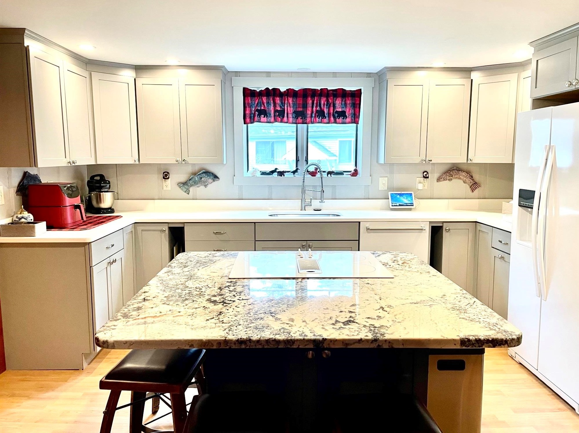 283 Rolfe Pond Dr, Hopkinton NH 03229-3375 exterior