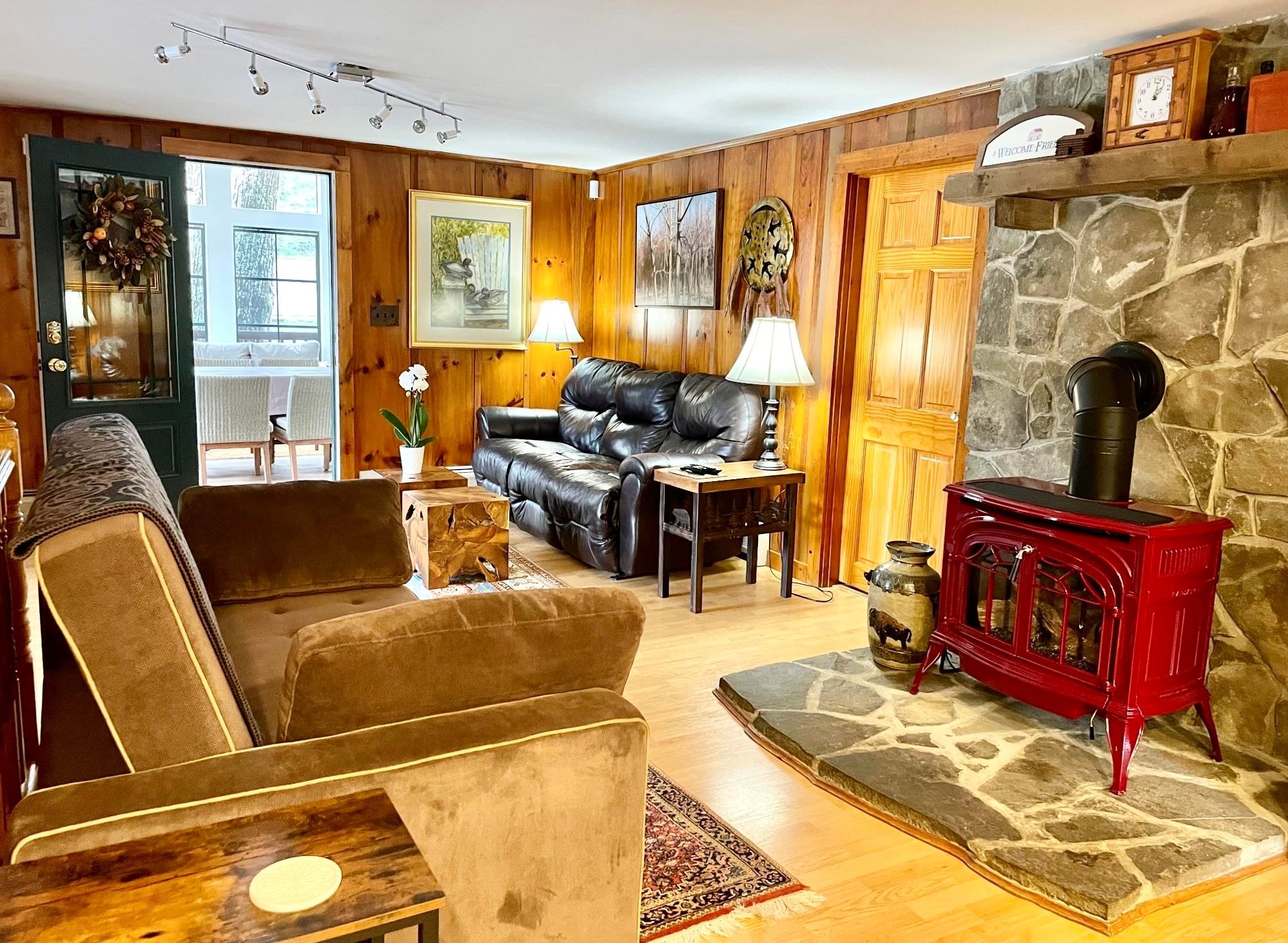 283 Rolfe Pond Dr, Hopkinton NH 03229-3375 exterior