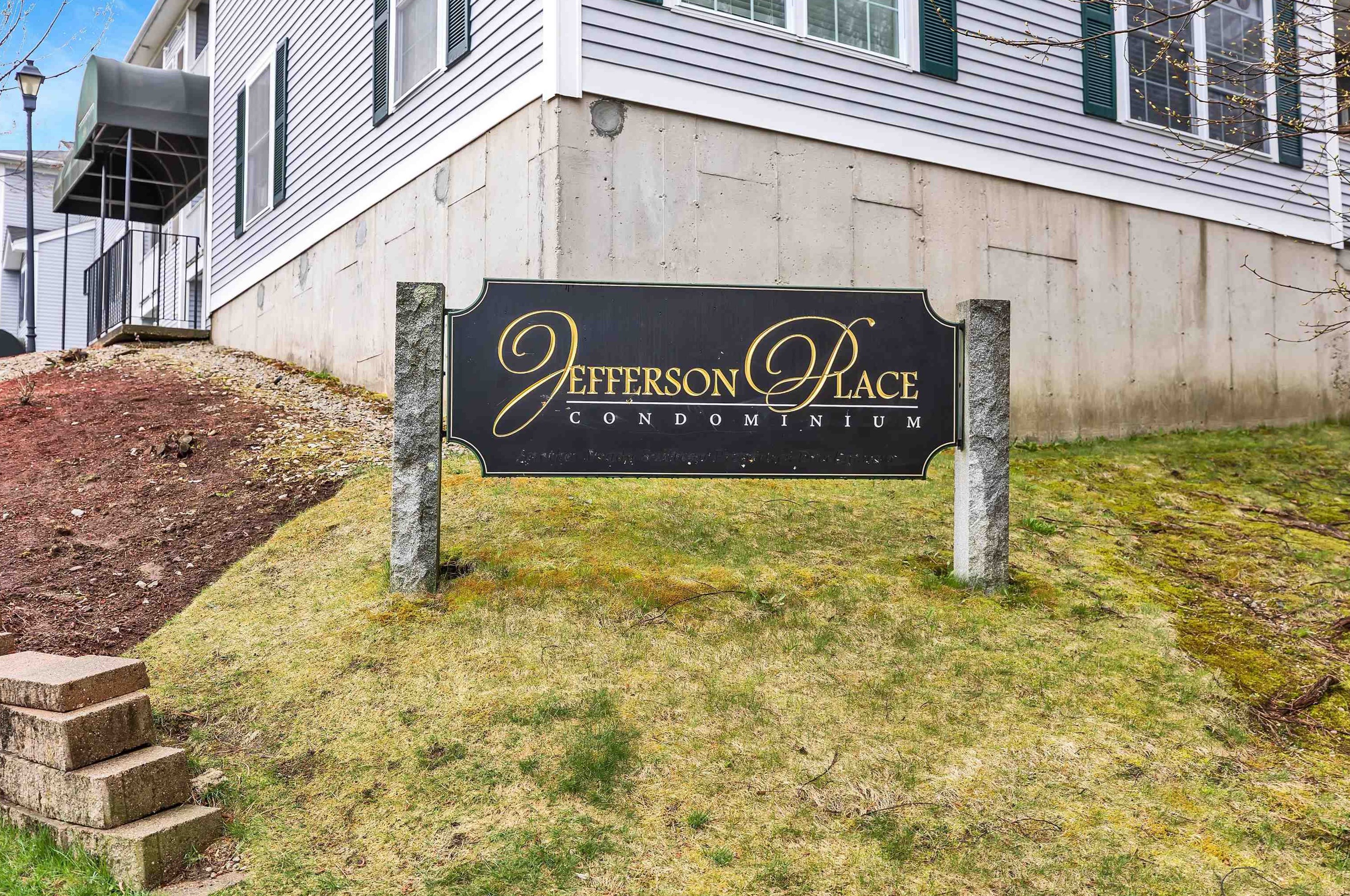 40 Eastern Ave #204, Manchester, NH 03104