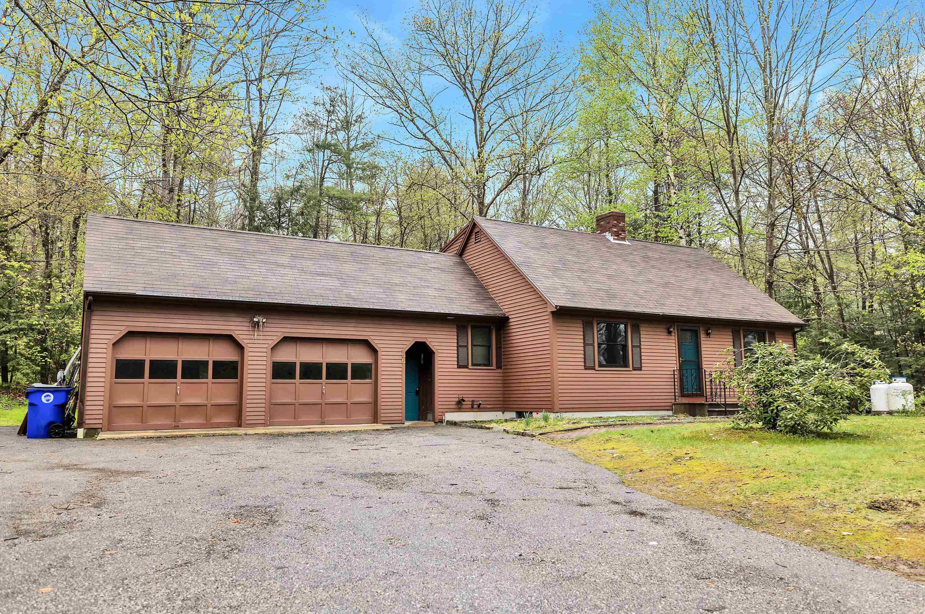 56 Wallace Rd, Goffstown, NH