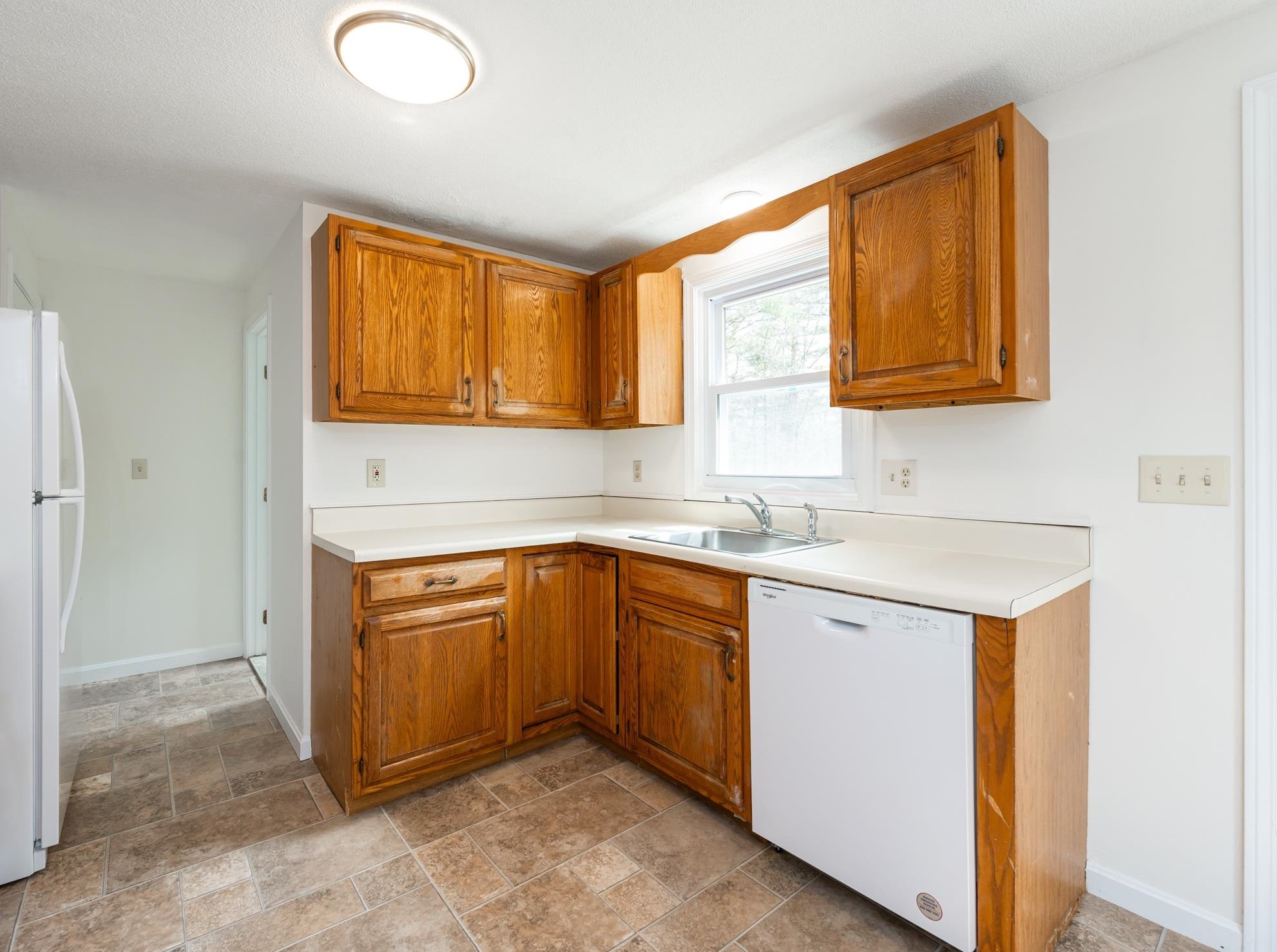 152 Porcupine Cir, Salem NH  03079-4829 exterior