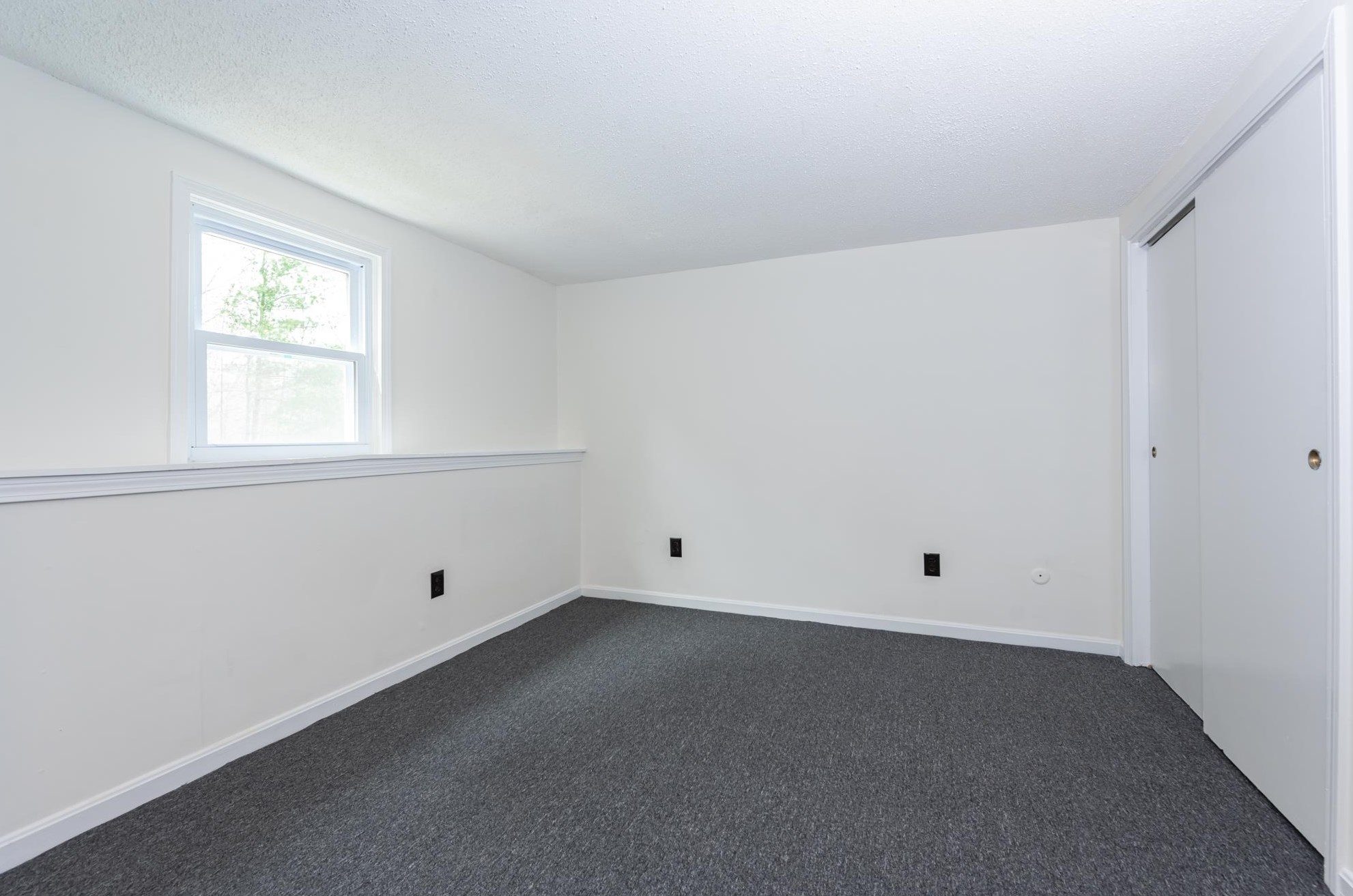 152 Porcupine Cir, Salem NH  03079-2868 exterior