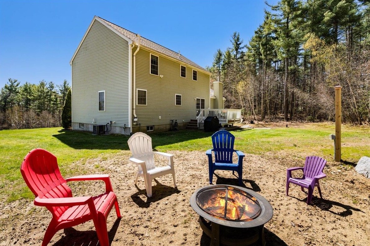 65 Township Rd, Pelham, NH 03076