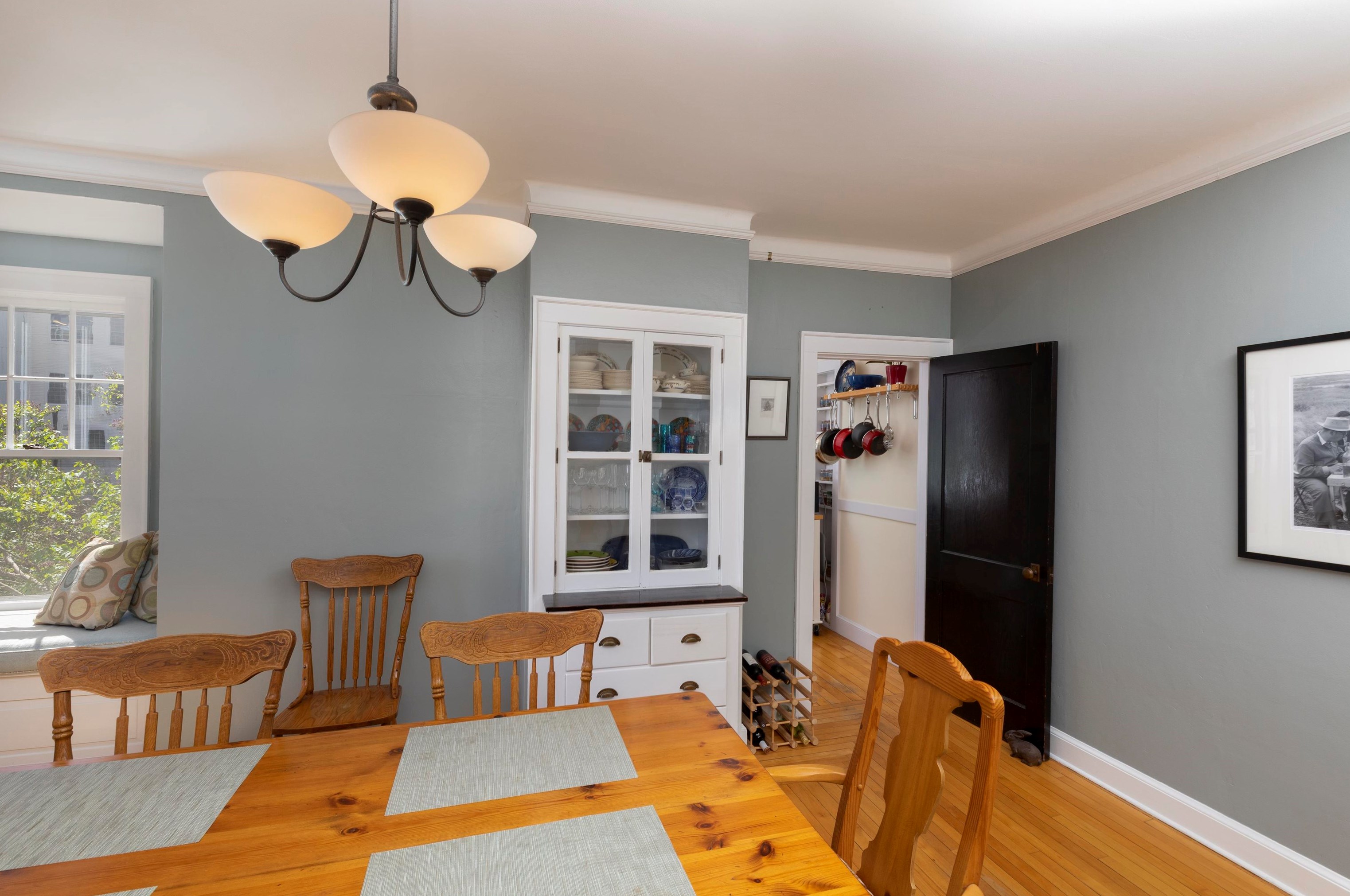 12 Elm St, Lebanon NH 03766-1802 exterior