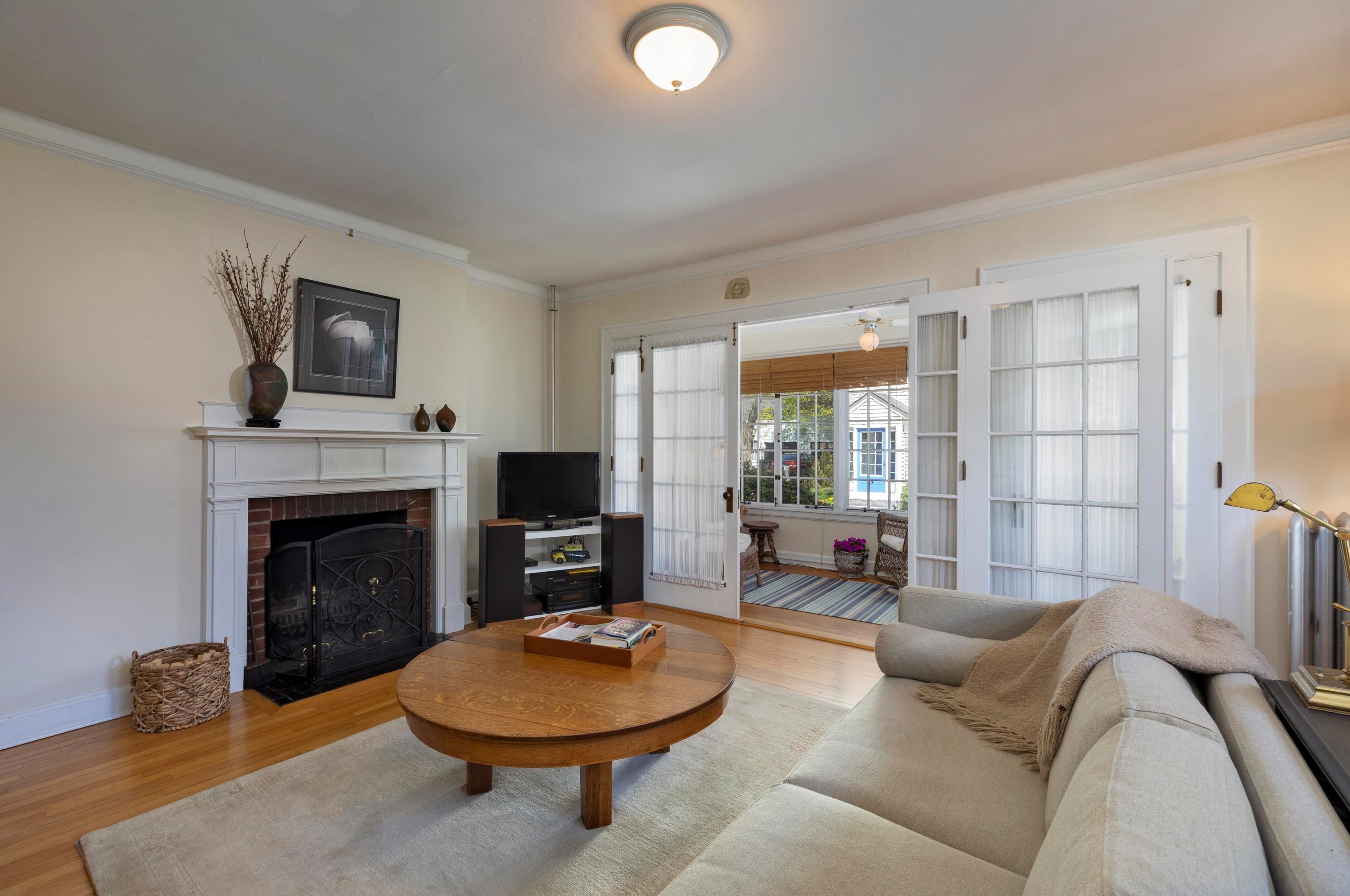 12 Elm St, Lebanon NH 03766-1802 exterior