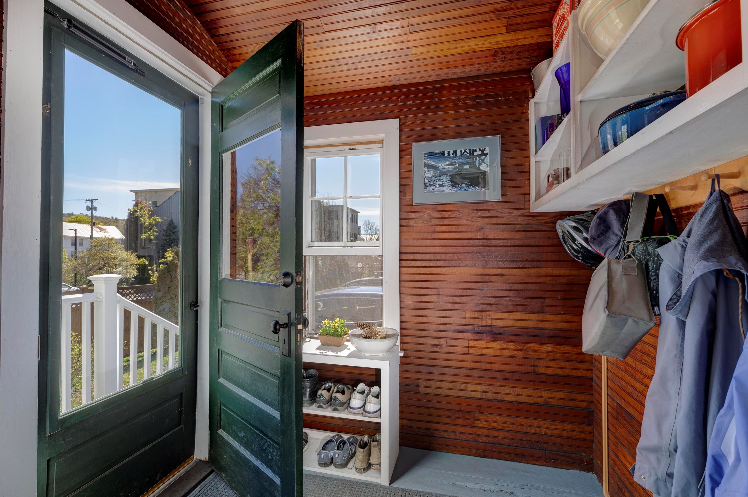 12 Elm St, Lebanon NH 03766-1802 exterior