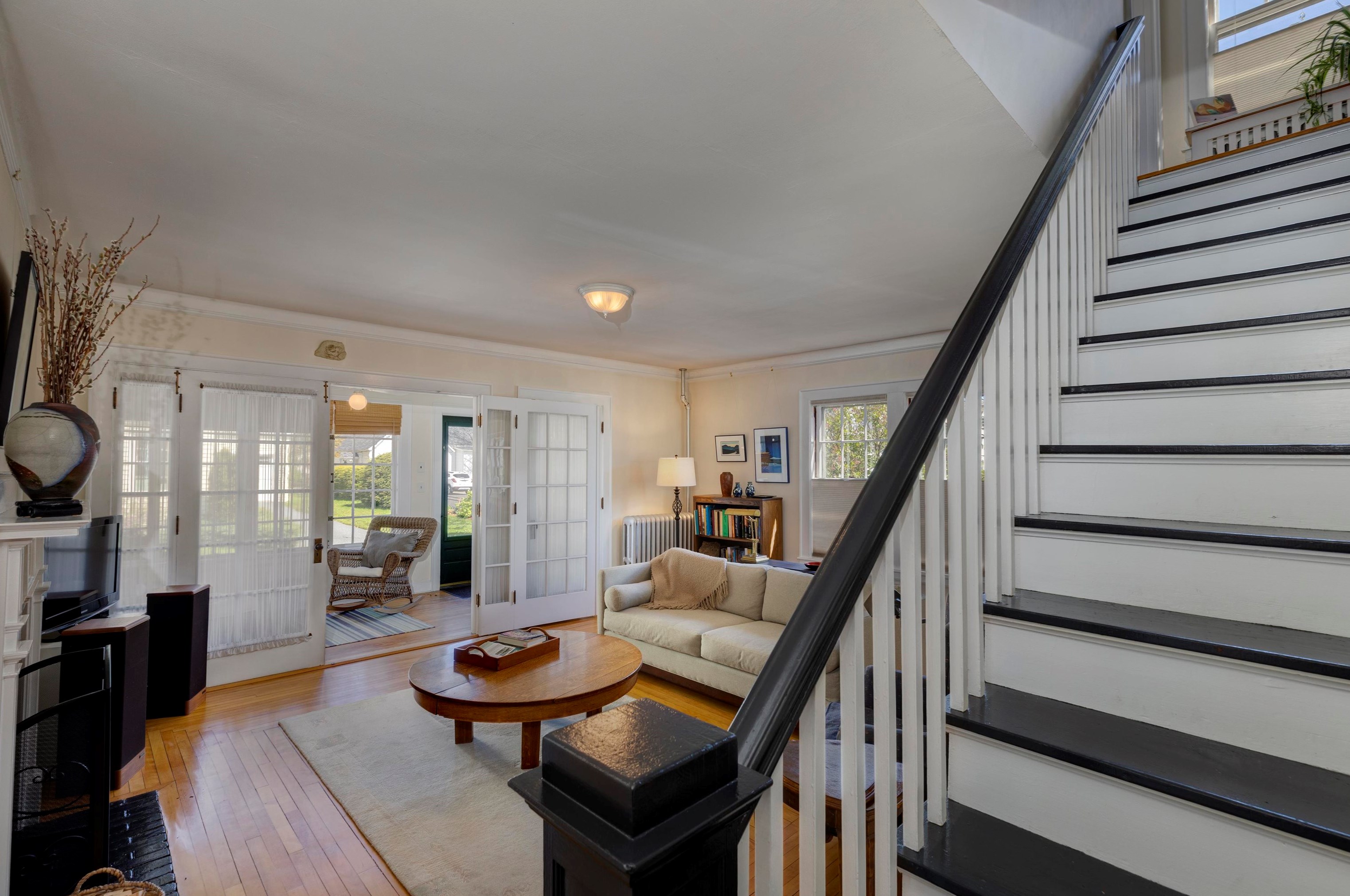 12 Elm St, Lebanon NH 03766-1802 exterior