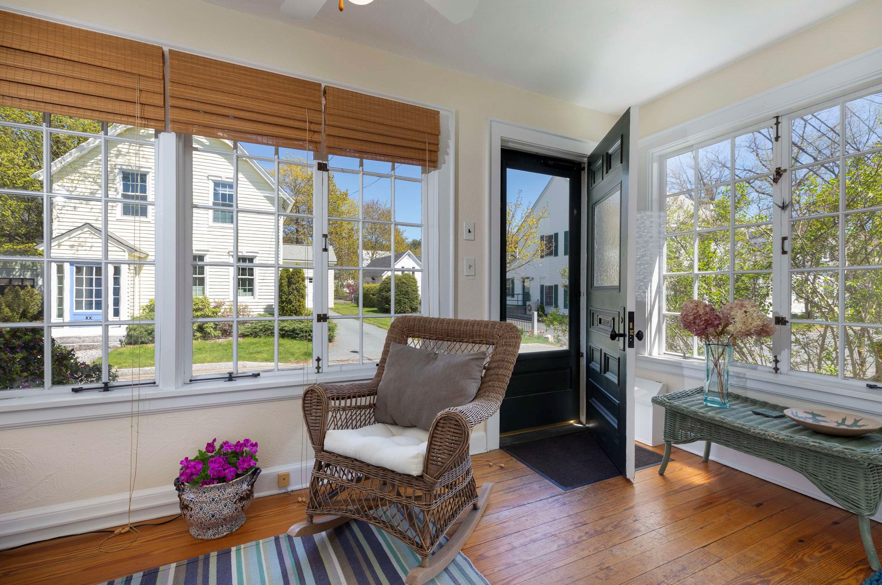 12 Elm St, Lebanon NH  03766-1329 exterior