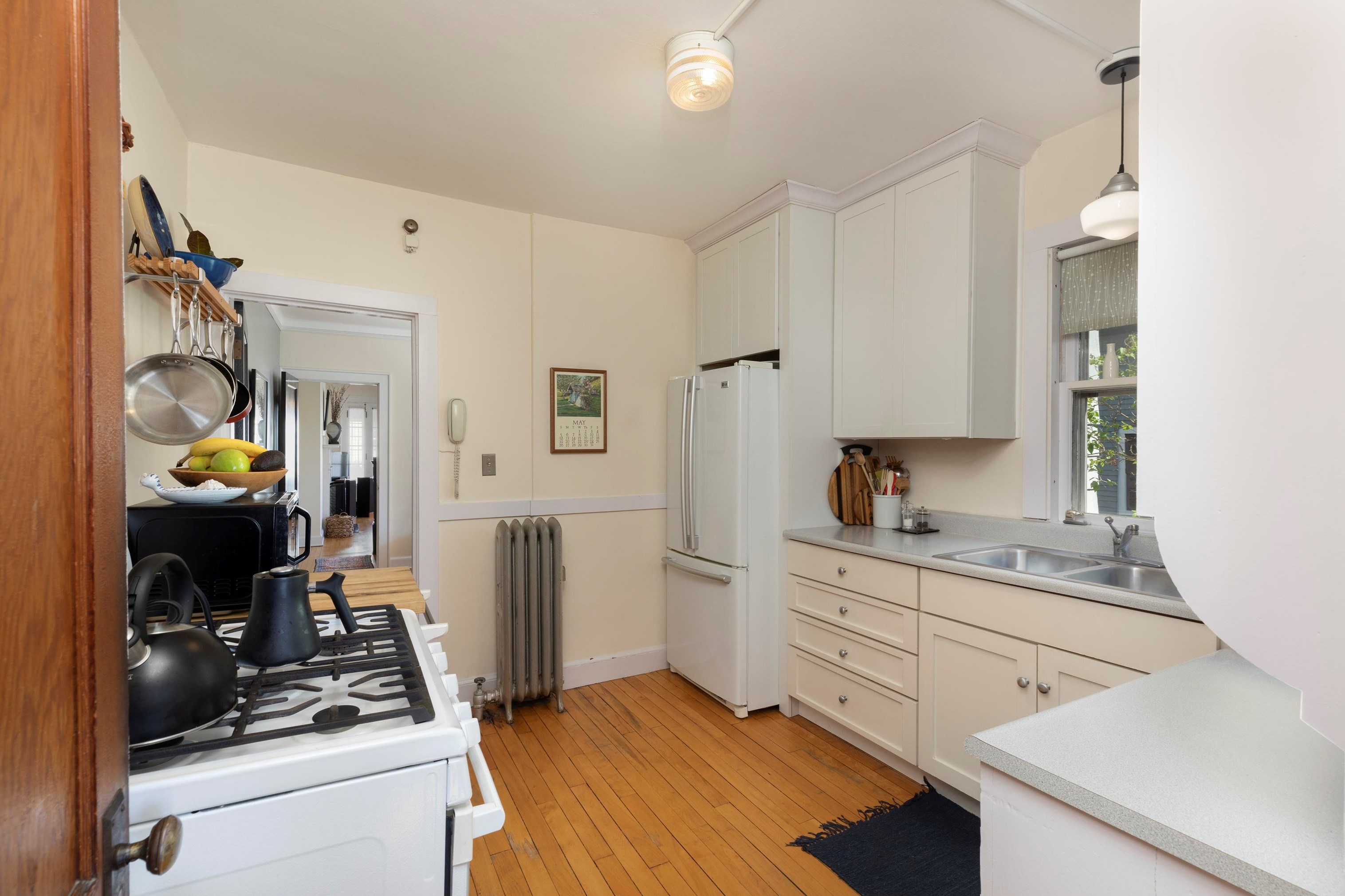 12 Elm St, Lebanon NH 03766-1802 exterior