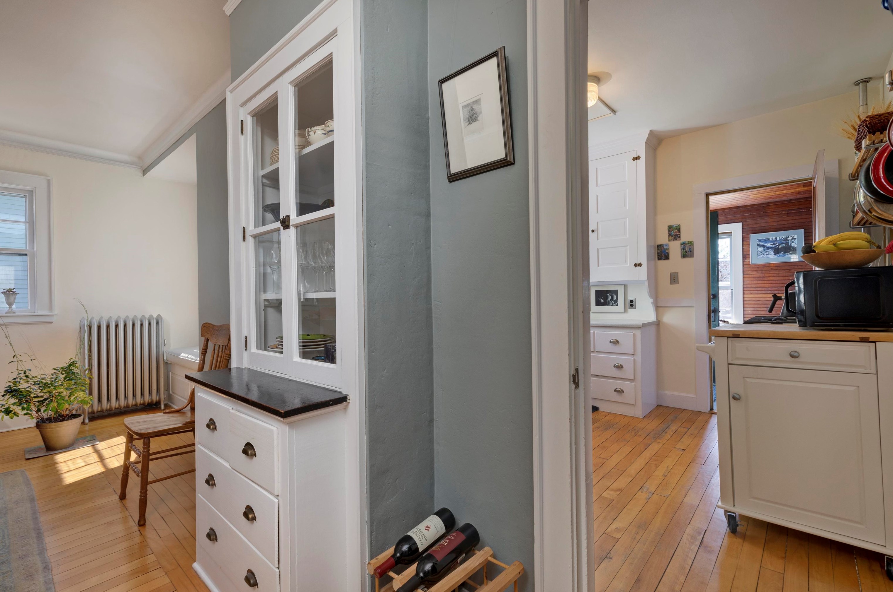 12 Elm St, Lebanon NH 03766-1802 exterior