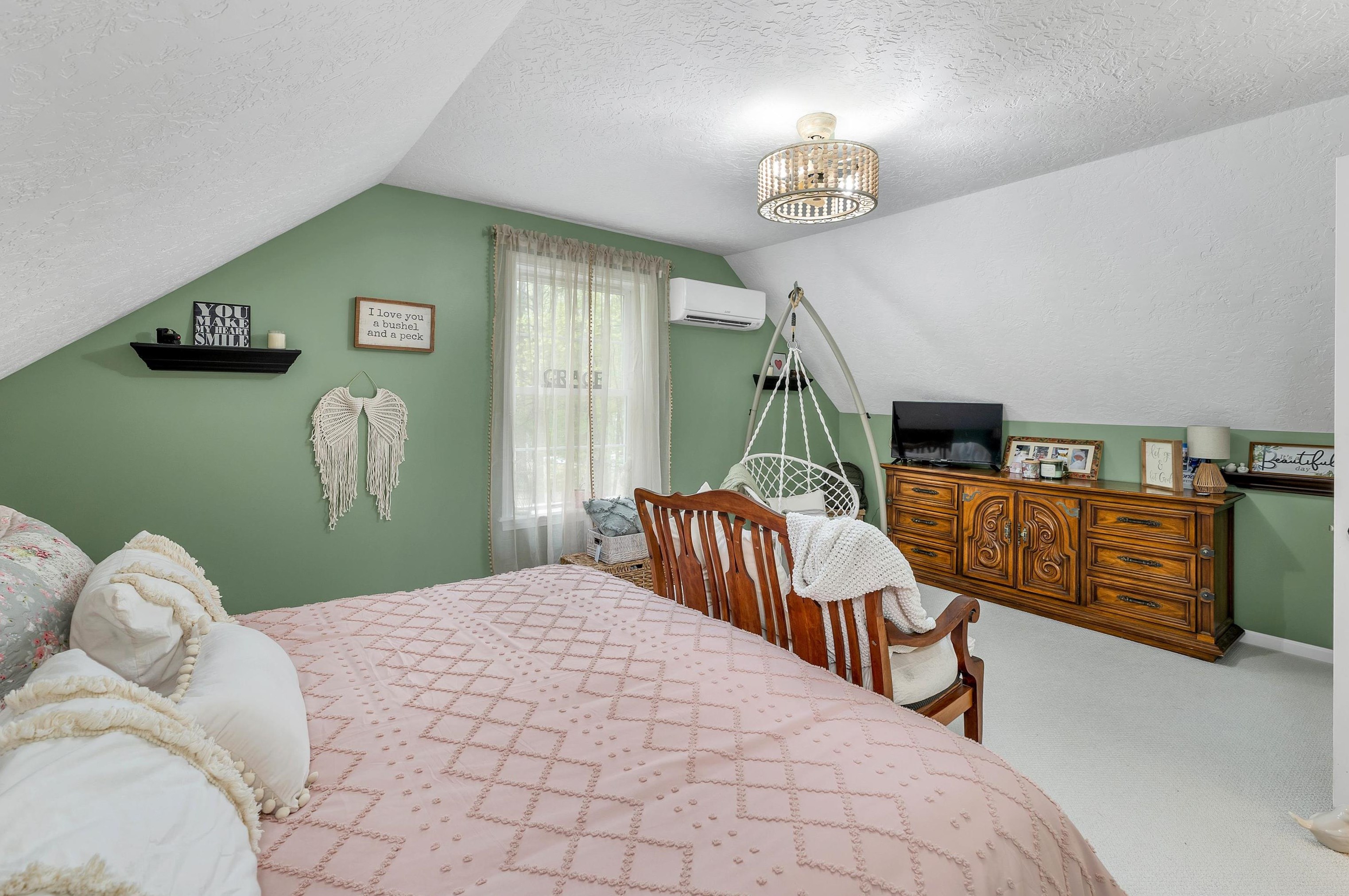 21 Canterbury Shore Dr, Canterbury NH  03224-2707 exterior