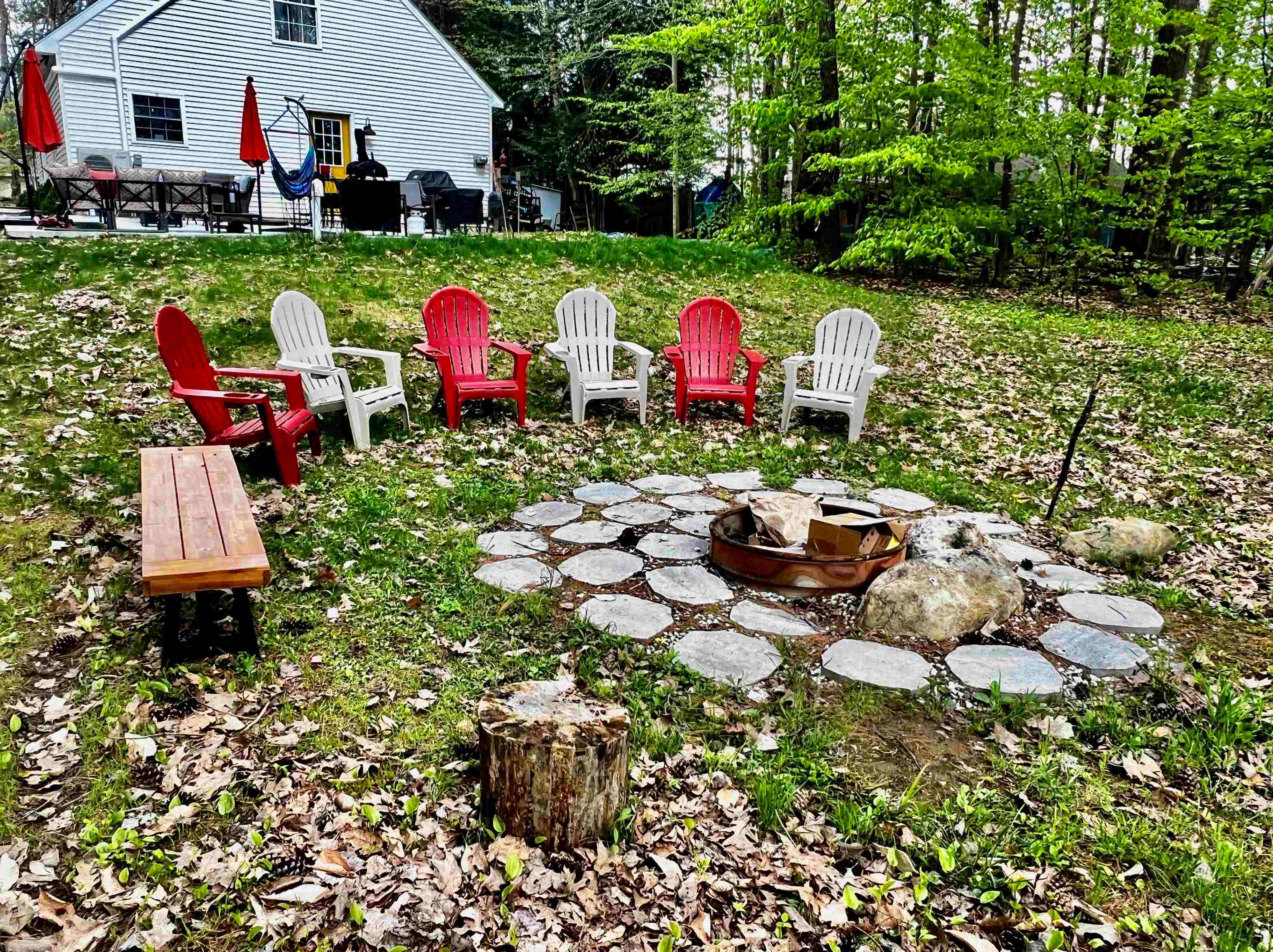 21 Canterbury Shore Dr, Canterbury NH  03224-2707 exterior