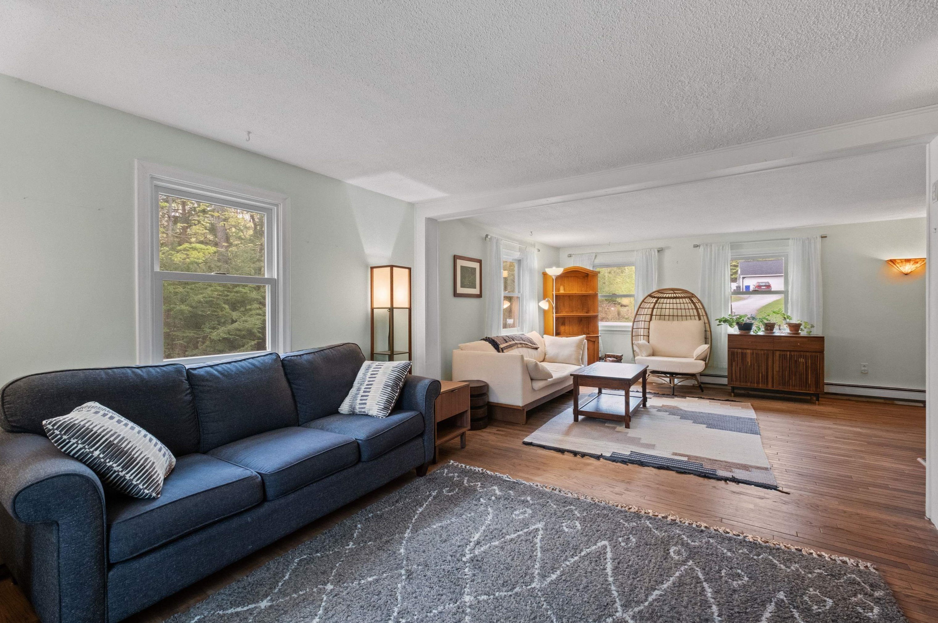 12 Surrey Dr, Concord NH 03304 exterior