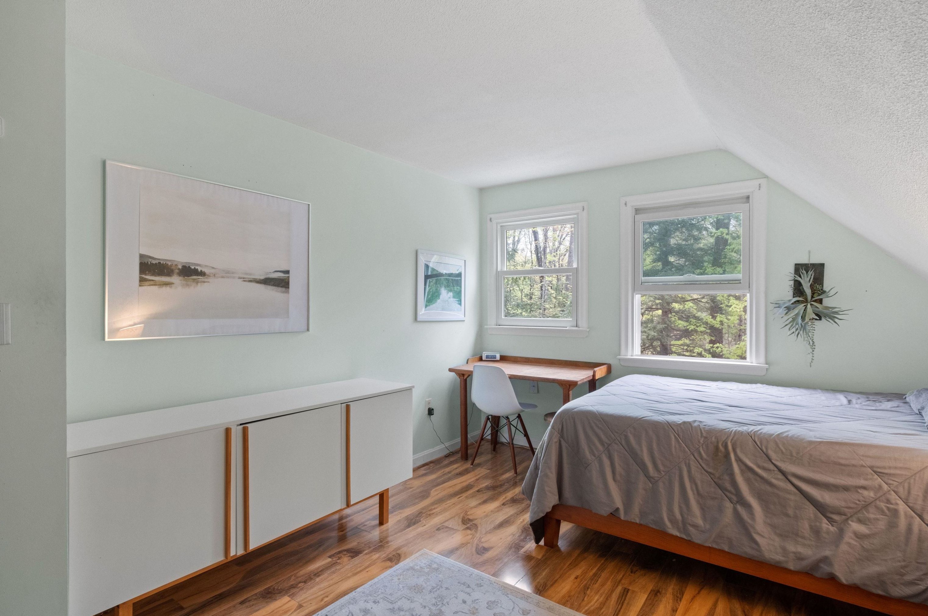 12 Surrey Dr, Concord NH 03304 exterior