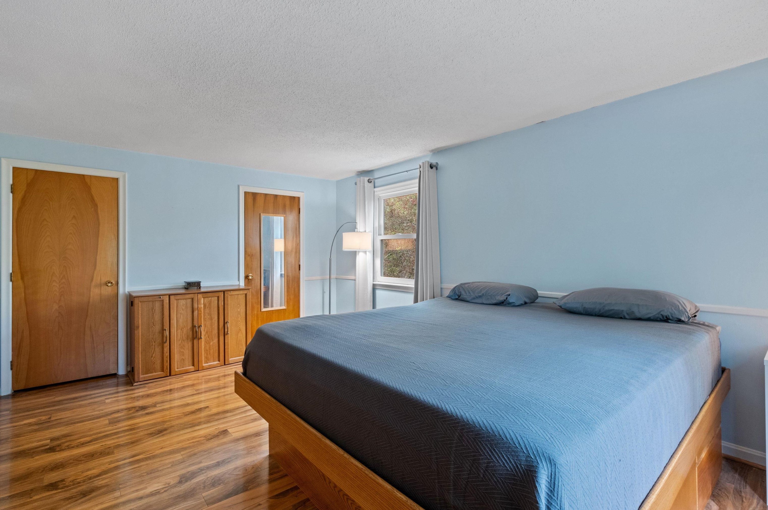 12 Surrey Dr, Concord NH 03304 exterior