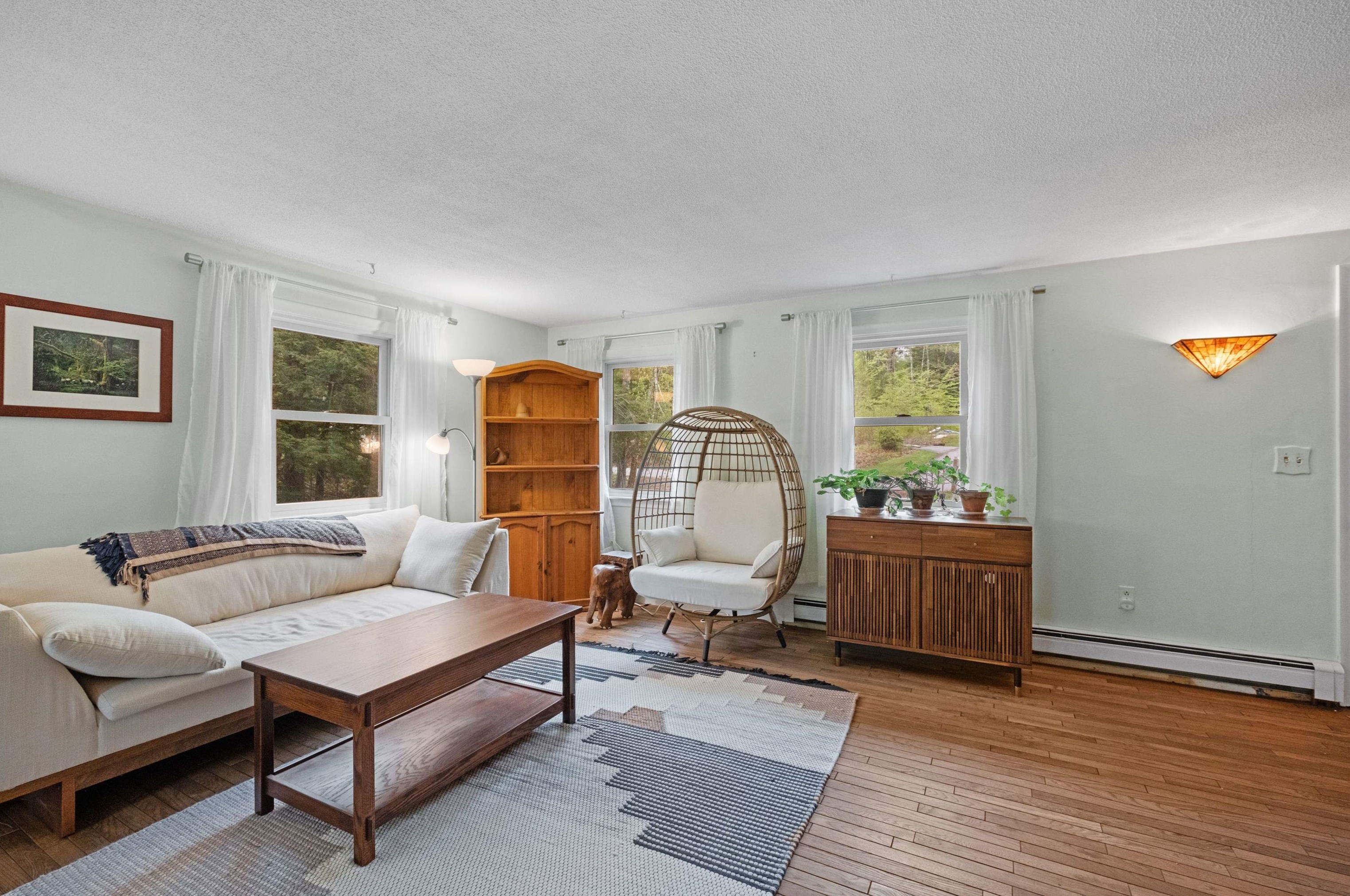 12 Surrey Dr, Concord NH 03304 exterior