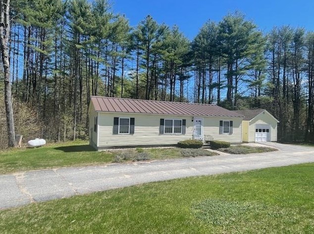 9 Arrowhead Dr, Ctr Ossipee, NH 03814-7101