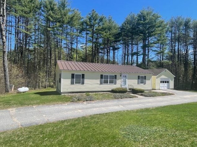 9 Arrowhead Dr, Ctr Ossipee, NH 03814