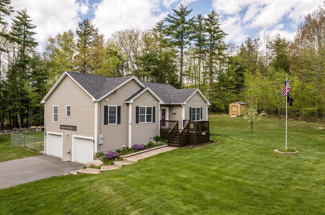 31 Campbell Dr, Milton, NH 03851-4770