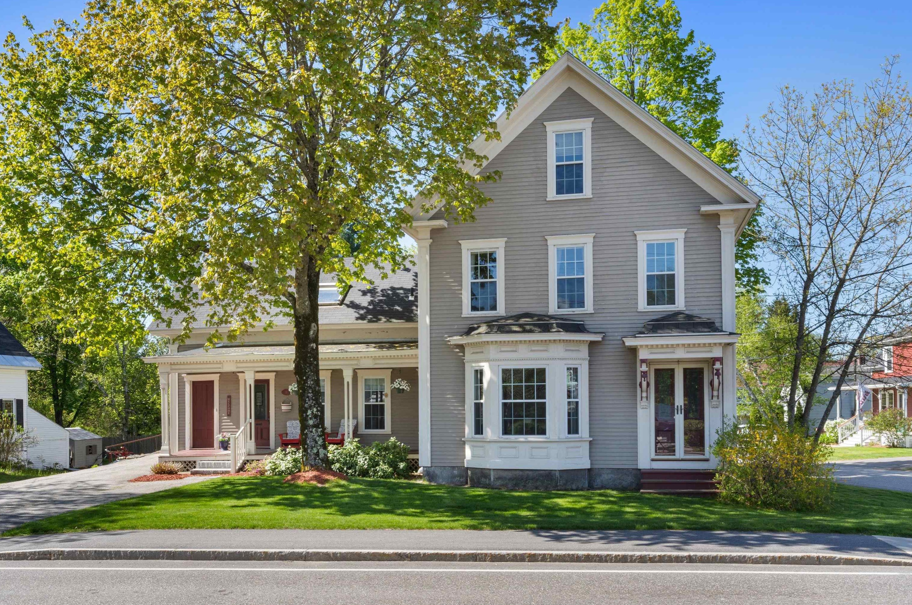 45 Mast St, Goffstown, NH 03045-1711