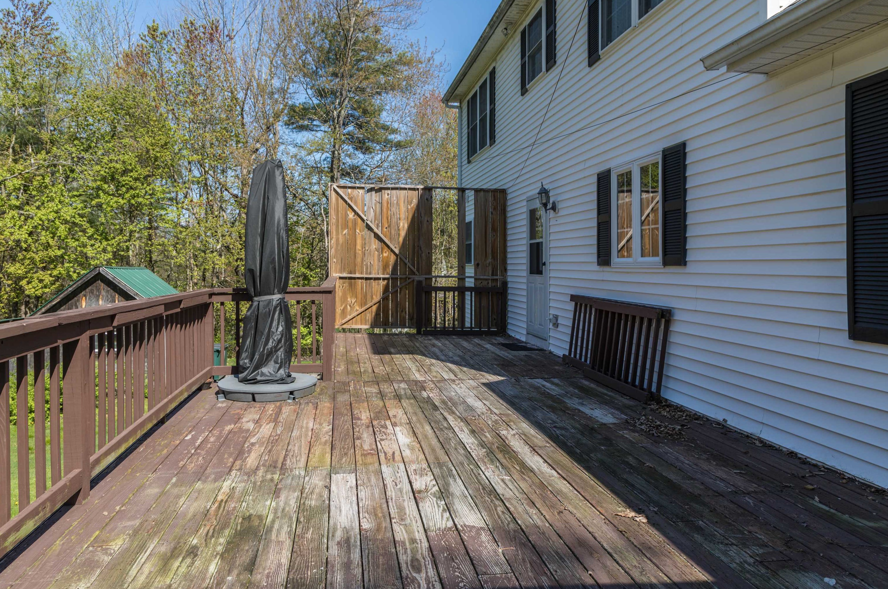 34 Nora Ct, New Ipswich NH 03071-3504 exterior