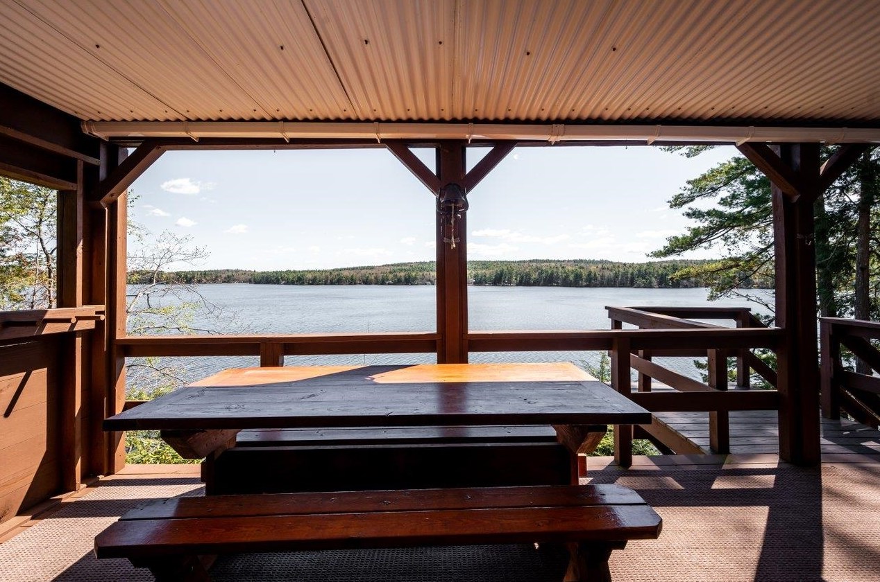 1 Ridge View Ln, Deerfield NH  03037-1141 exterior