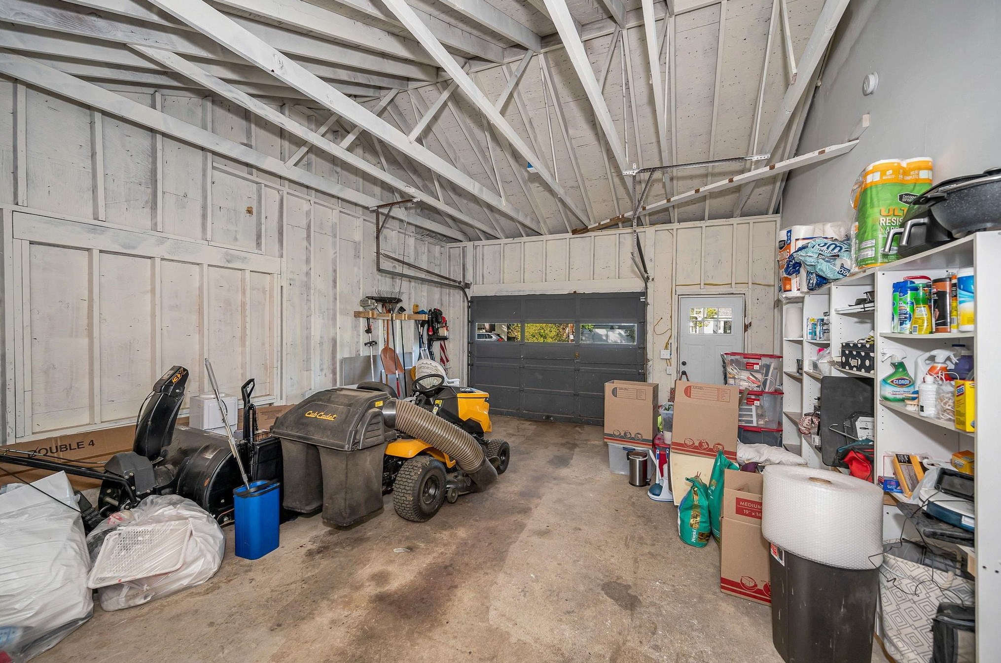 6 Bramble Dr, Nashua NH  03062-3106 exterior