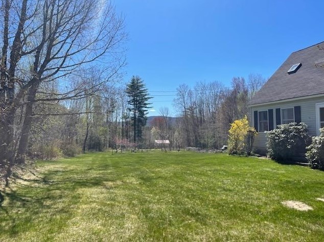 7 Buttercup Ln, Wakefield, NH 03872-4209