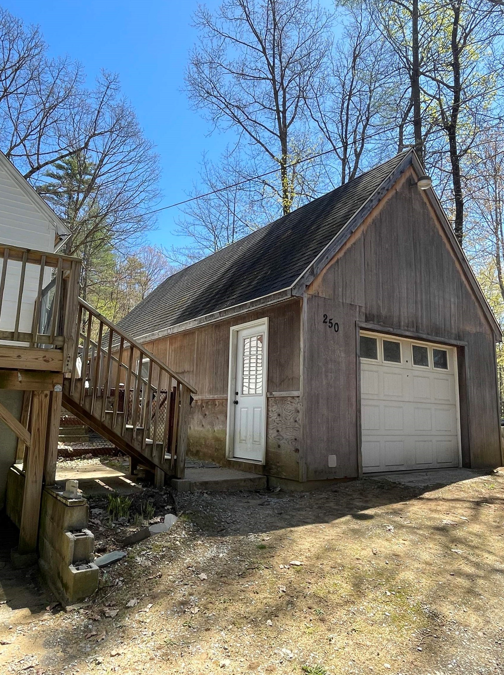 250 Oak Hill Rd, Tilton, NH 03276