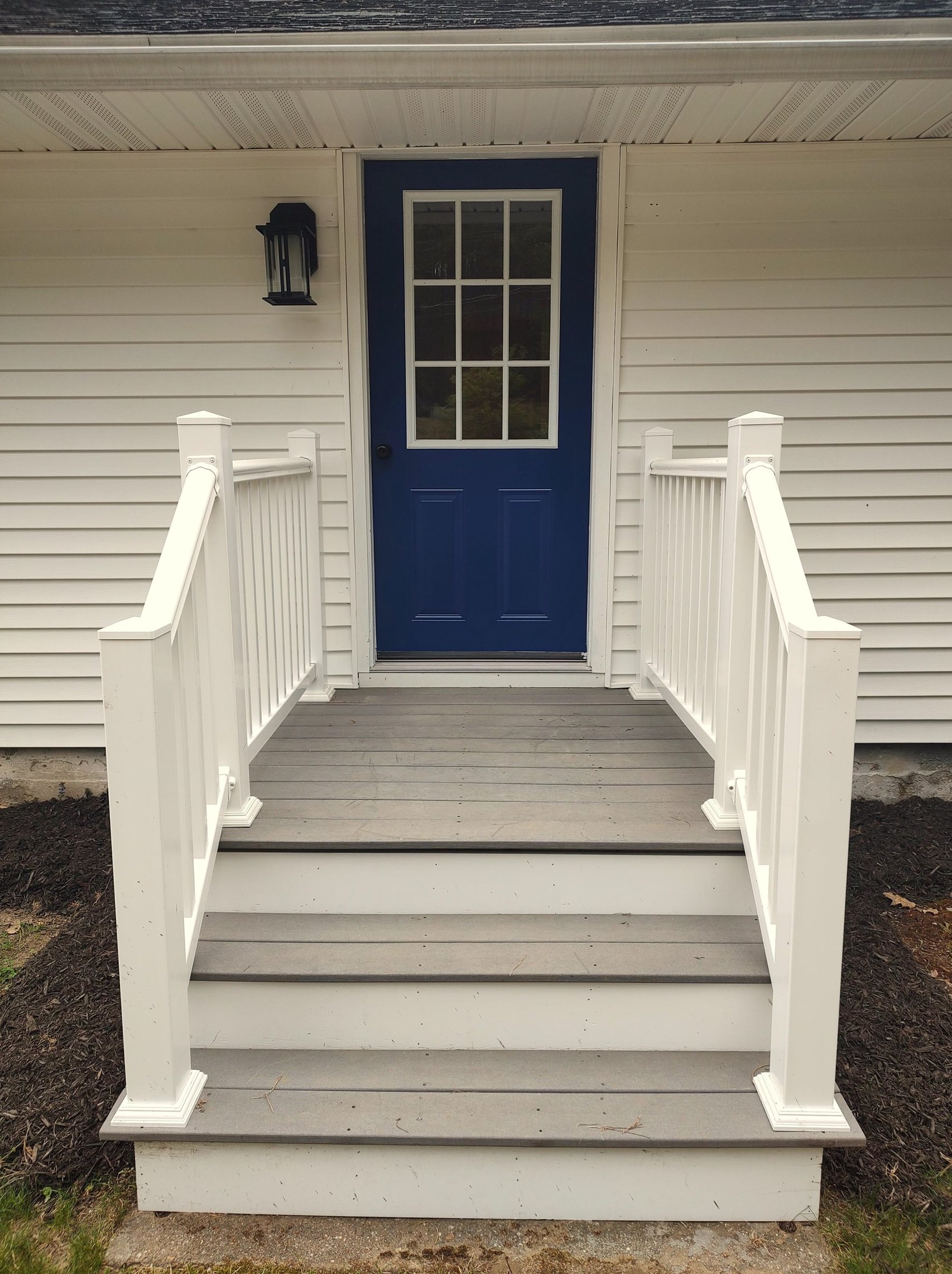 246 South Rd, Kensington, NH 03833 exterior