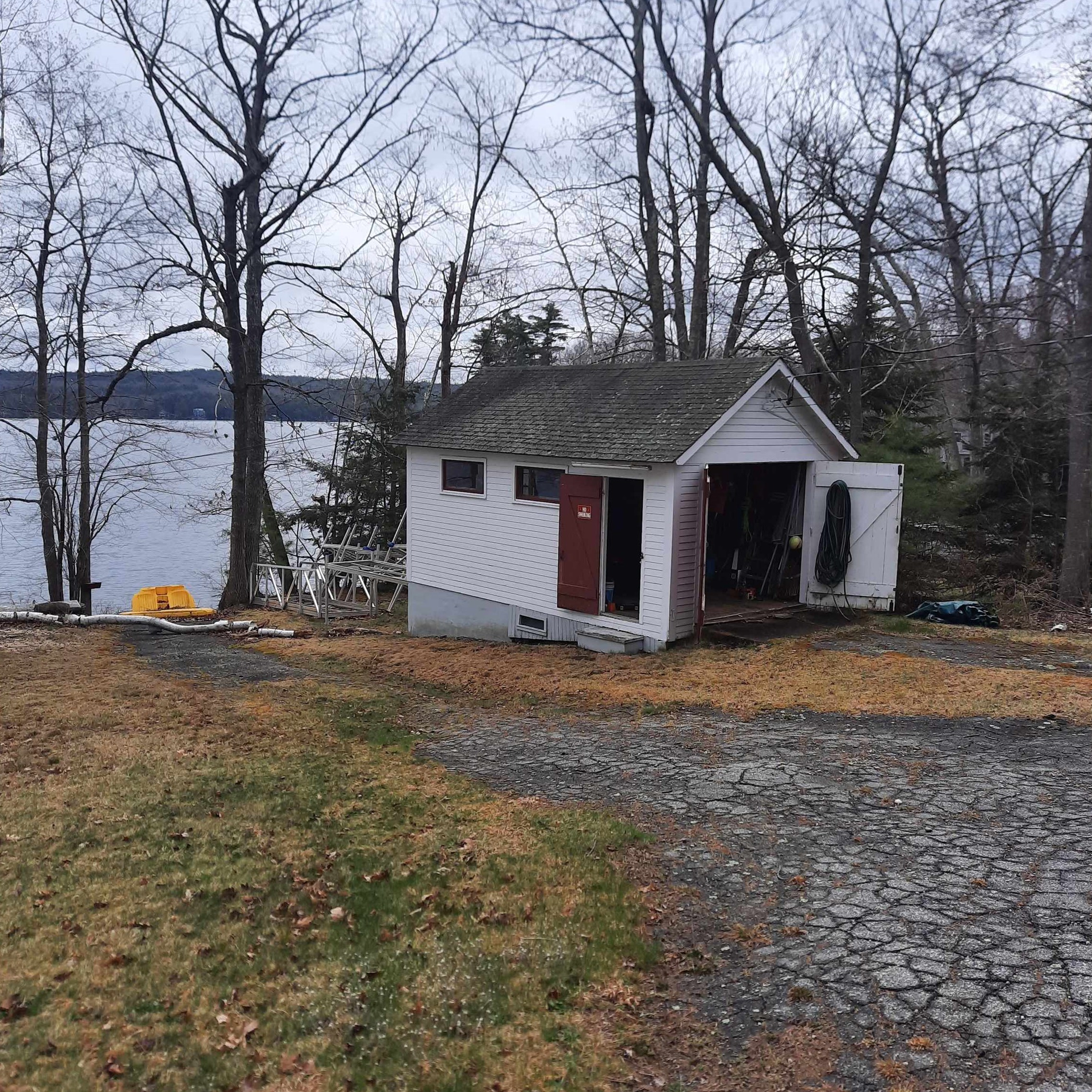299 North Road, Deerfield, NH 03037