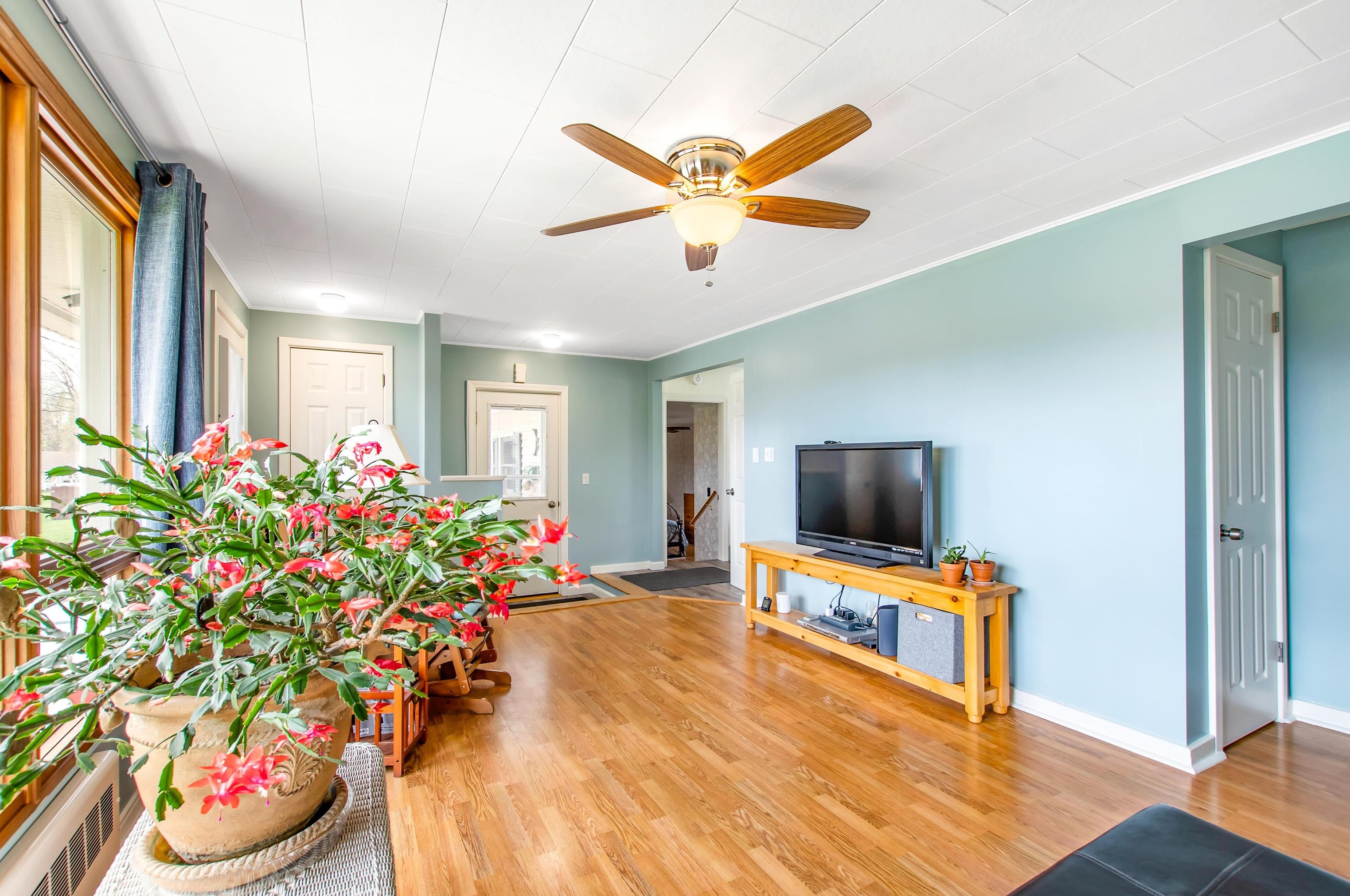 29 Jordan Ave, Berlin NH  03570-2604 exterior