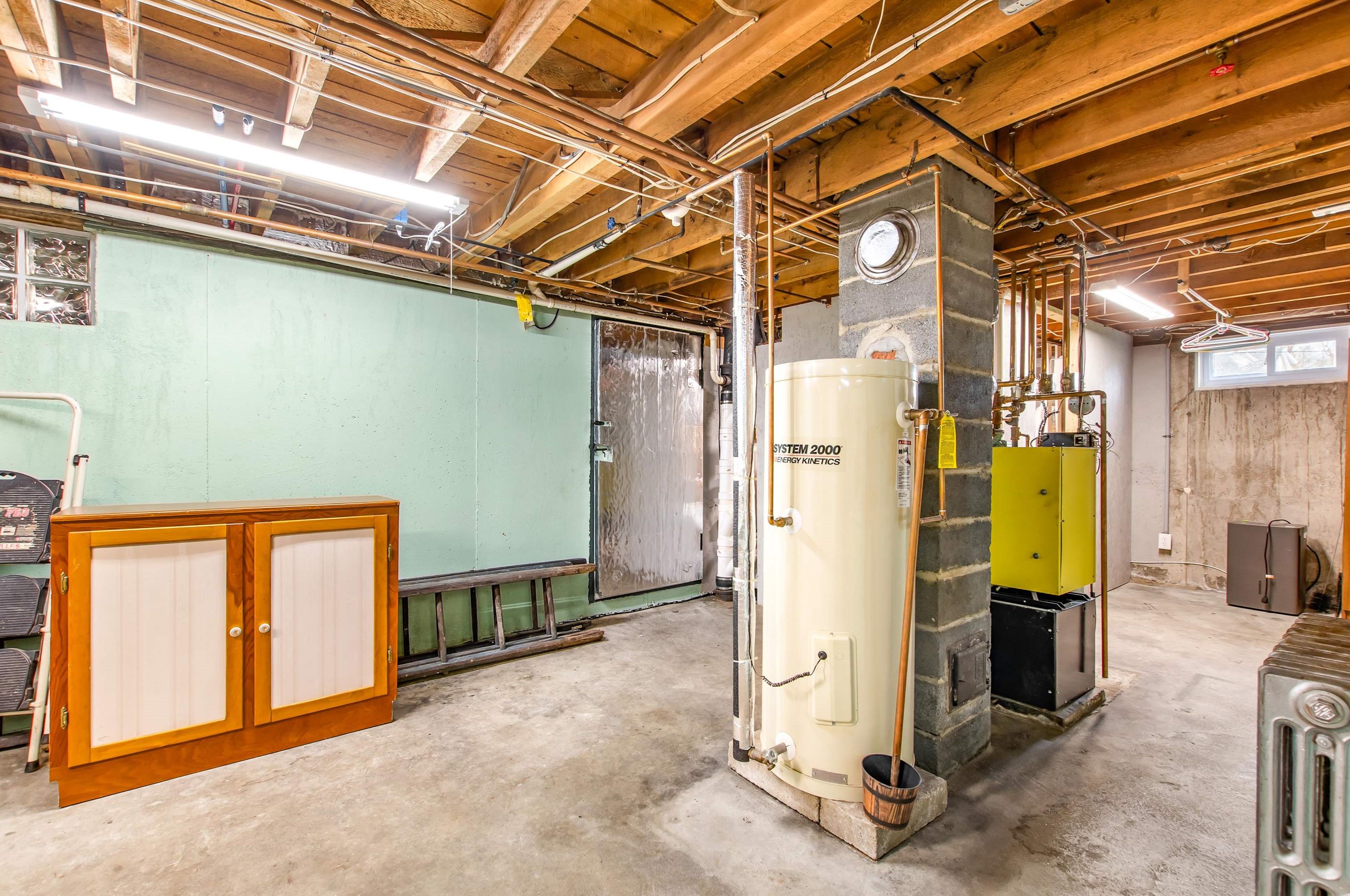 29 Jordan Ave, Berlin NH  03570-2604 exterior